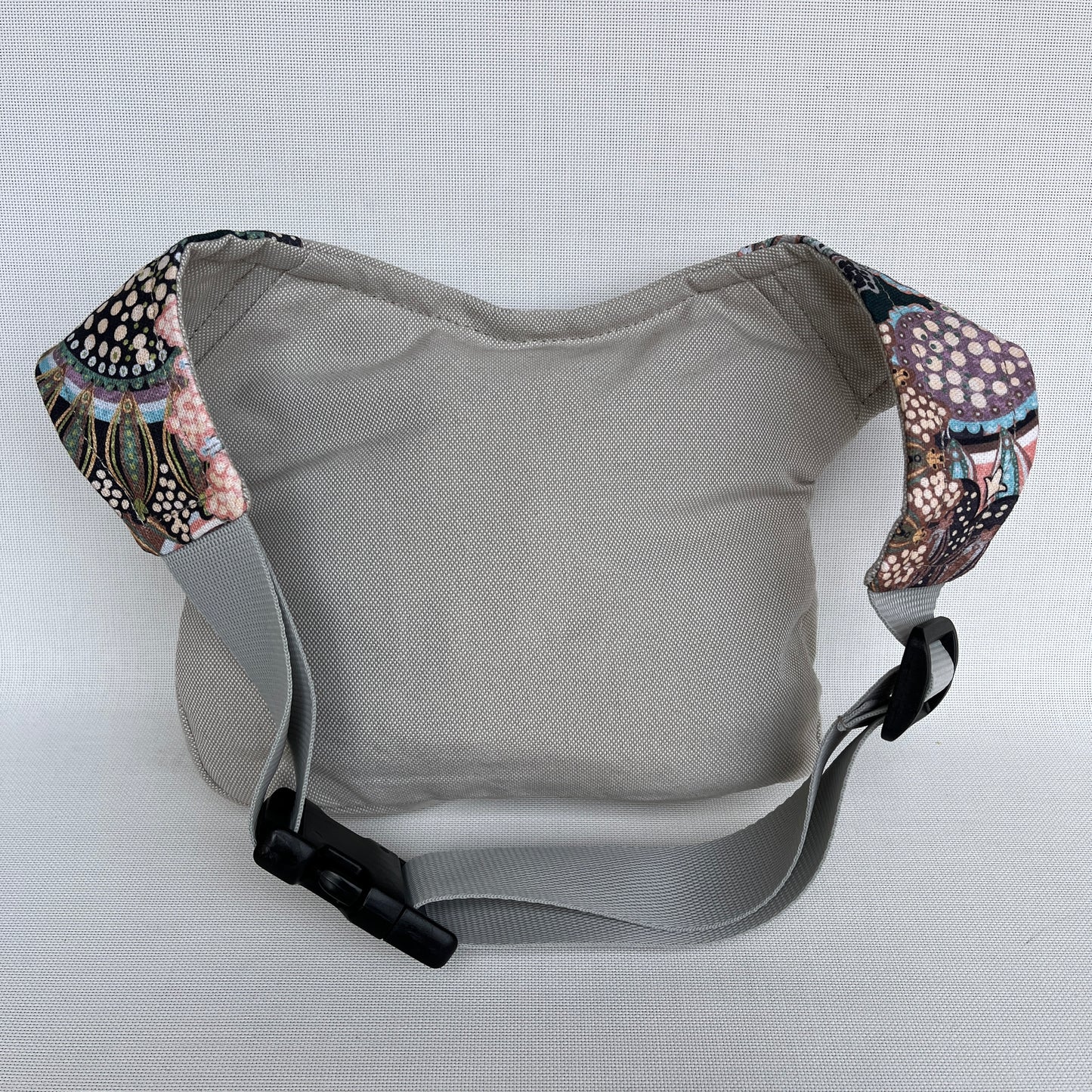 Special Elegant Gray &amp; Dots · Waterproof · Unique Piece No. 13131