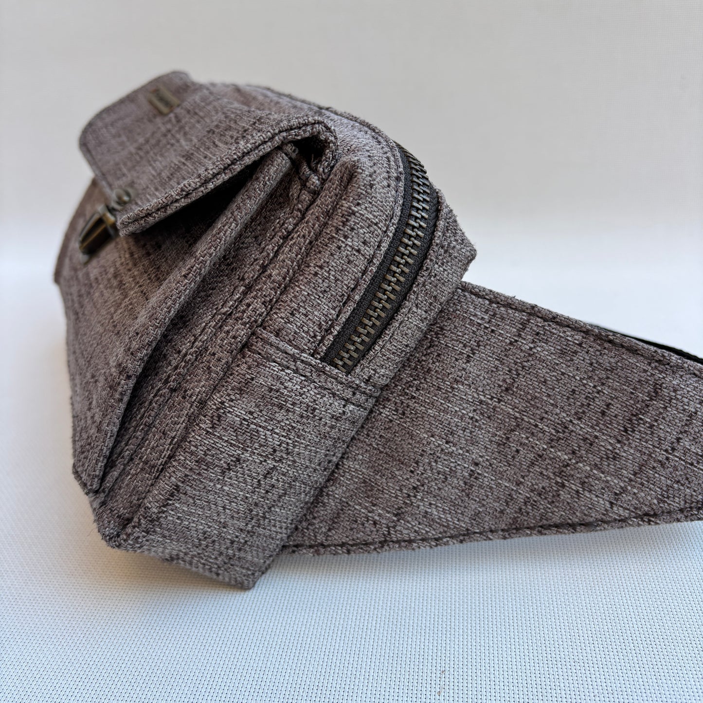 Riñonera Urban · MARRÓN · Pieza Exclusiva Núm. 18003