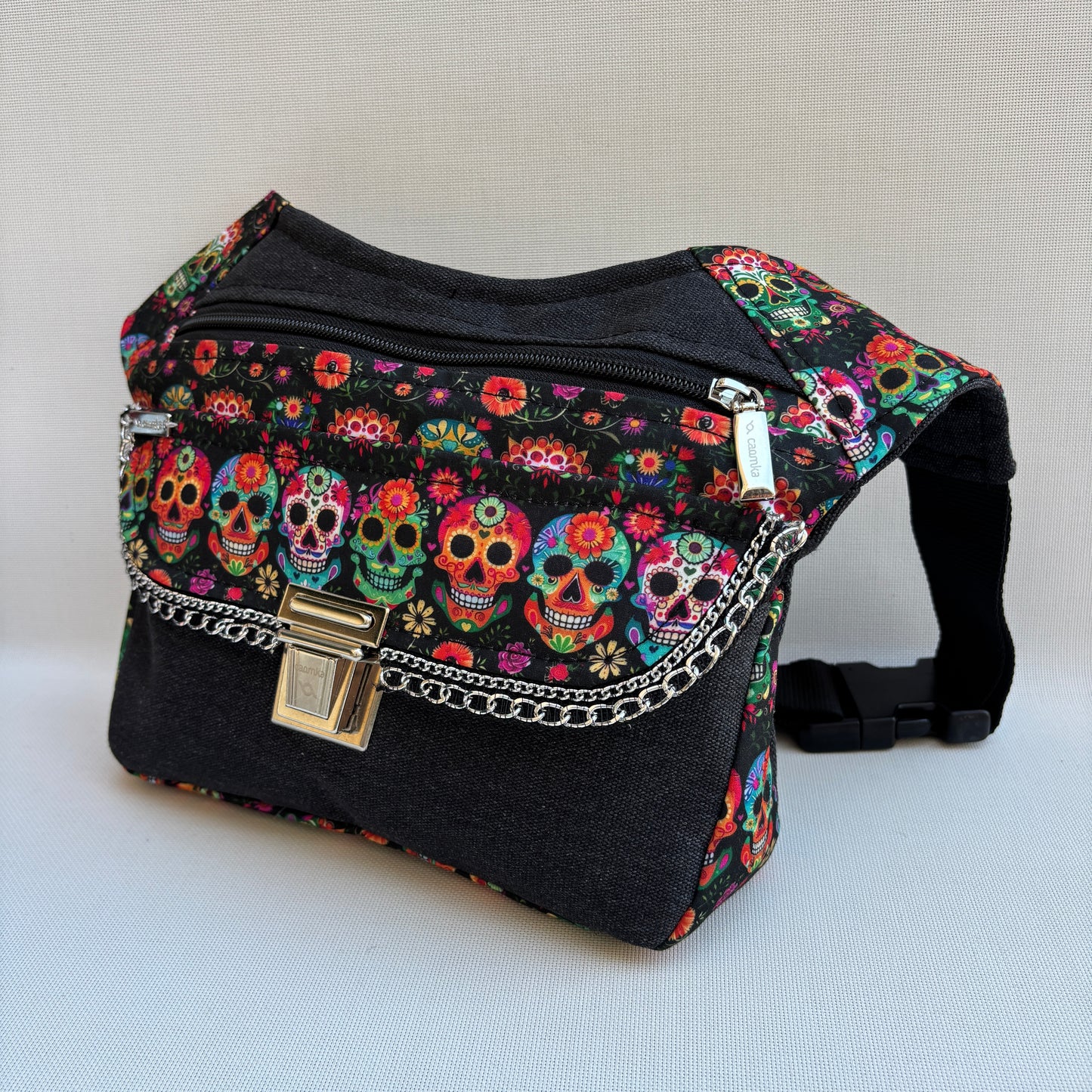 Riñonera "Special Skulls Top" + Bolsillo trasero · Pieza Única Núm. 19266