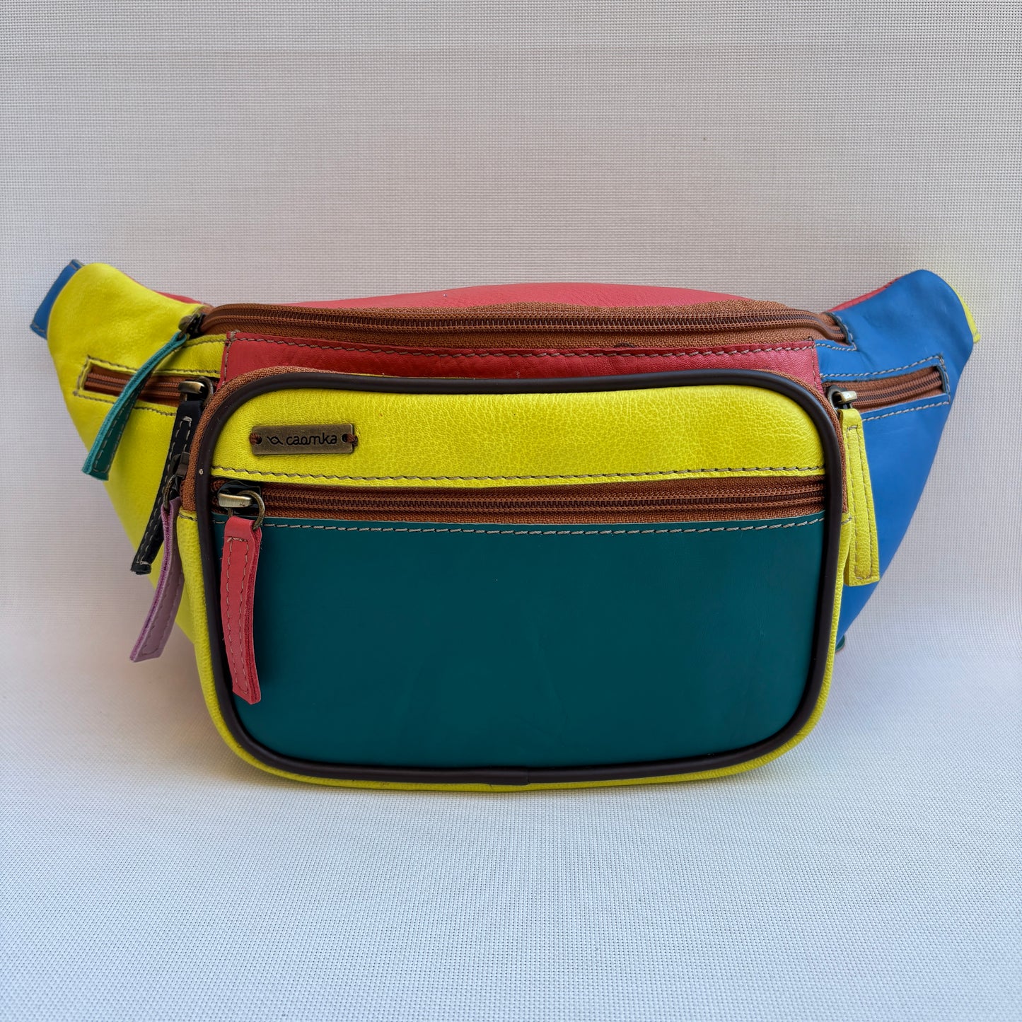 Riñonera RetroChic Happy Colors · Piel · Pieza Única Núm. 18396