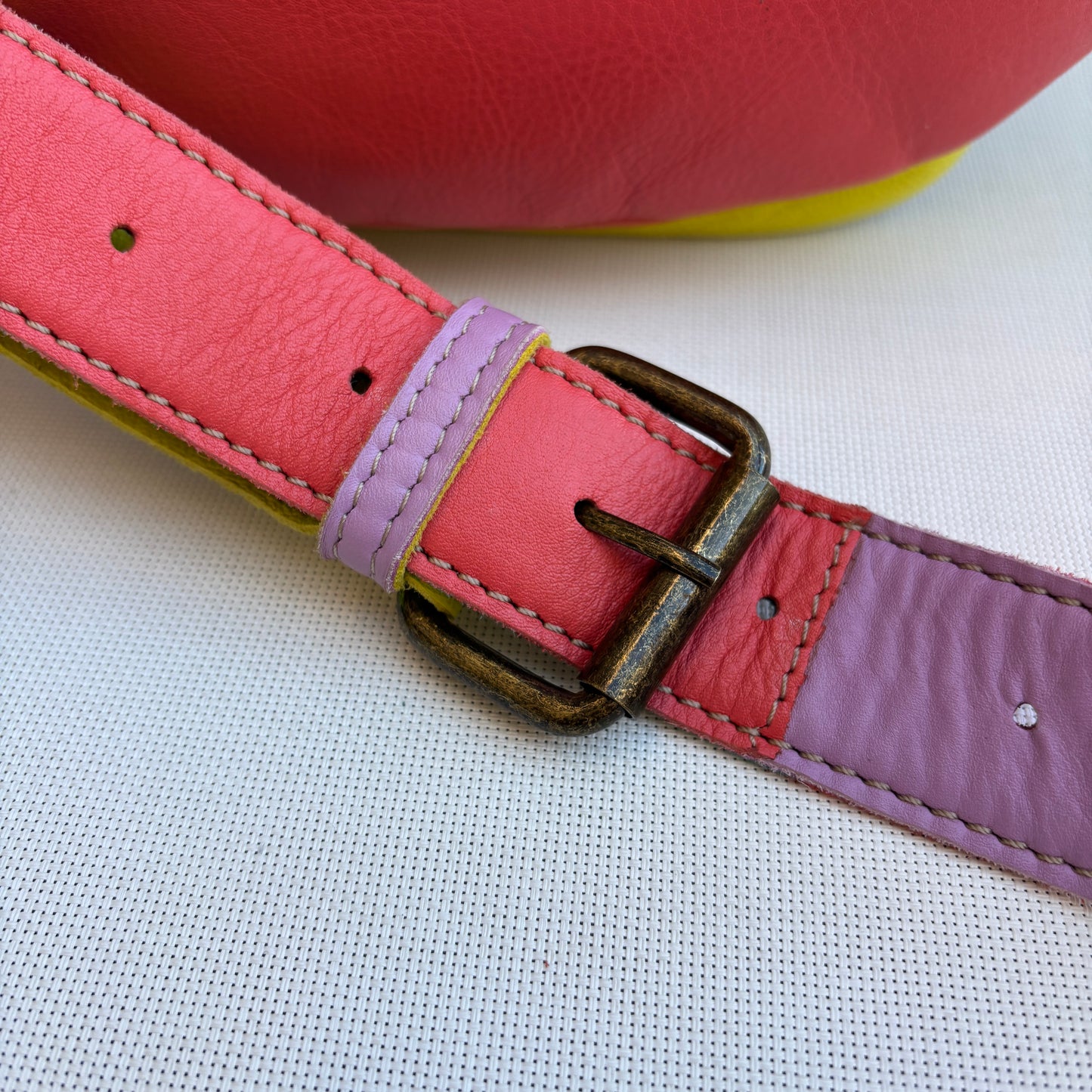 Riñonera RetroChic Happy Colors · Piel · Pieza Única Núm. 18396