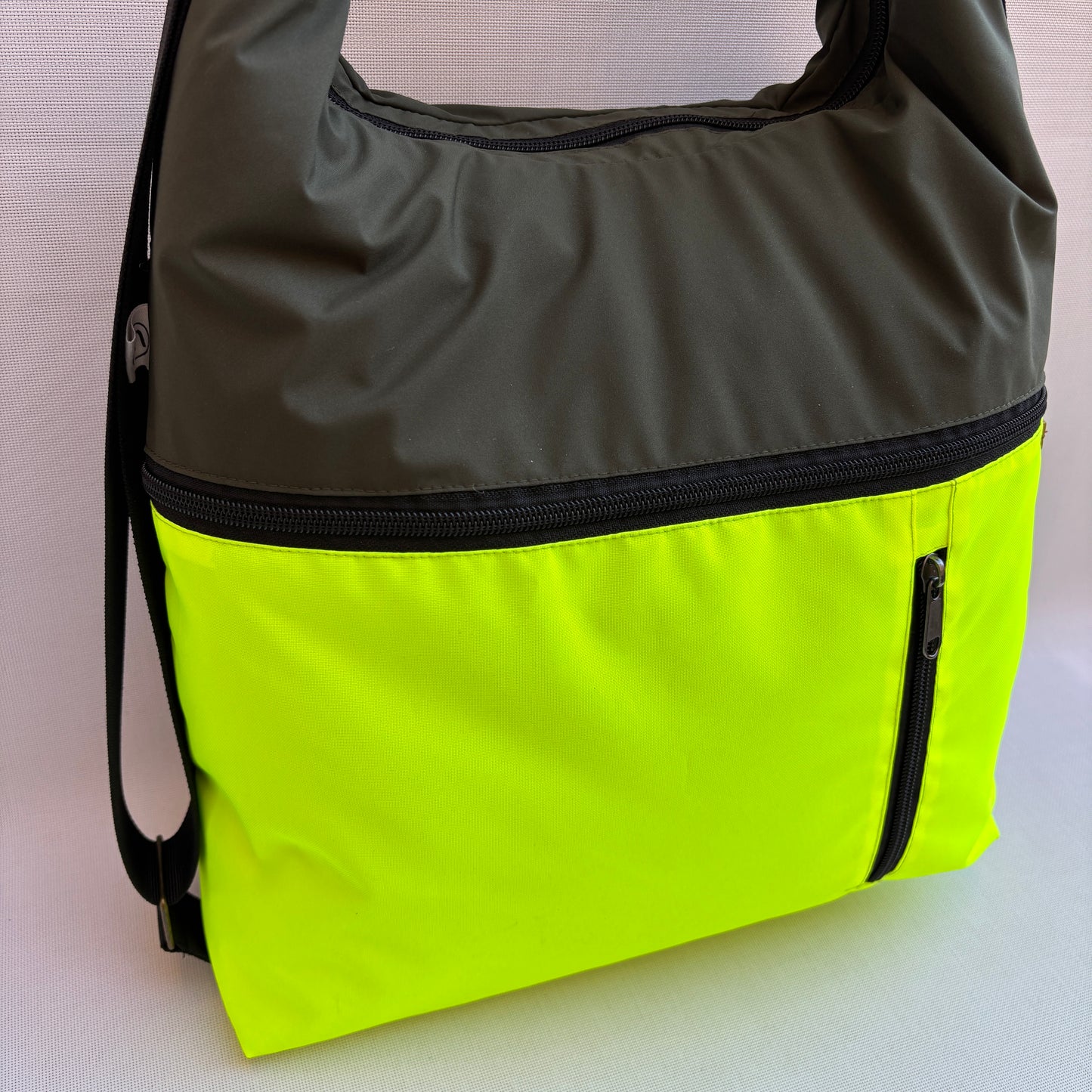 Mochila - Bolso - Tote Bag - Impermeable · Mutifunción · "Nepal" BiColor · Súper ligera · Pieza 18358