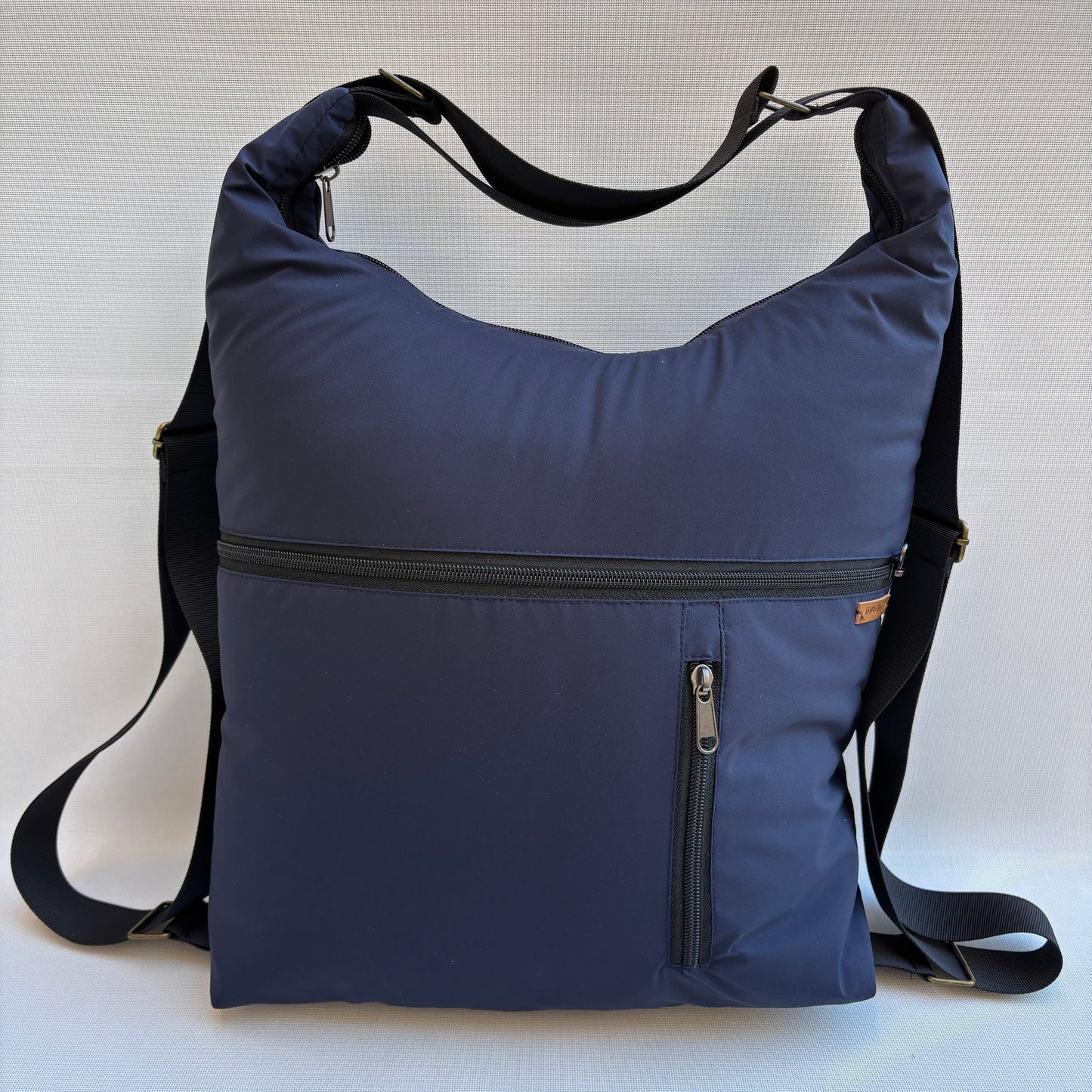 Mochila - Bolso - Tote Bag - Impermeable · Mutifunción · "Nepal" Color Azul Marino · Súper ligera · Pieza 18356