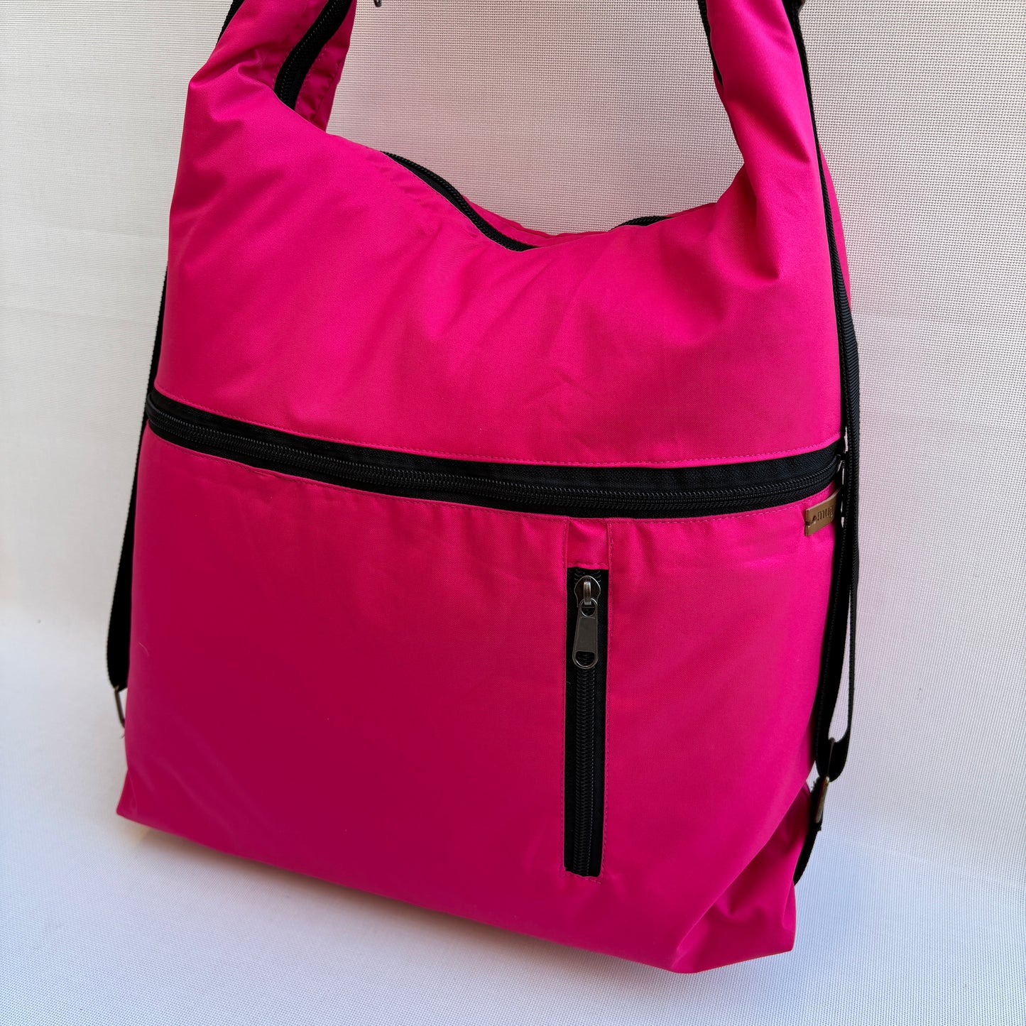 Mochila - Bolso - Tote Bag - Impermeable · Mutifunción · "Nepal" Color Rosa · Súper ligera · Pieza 18357