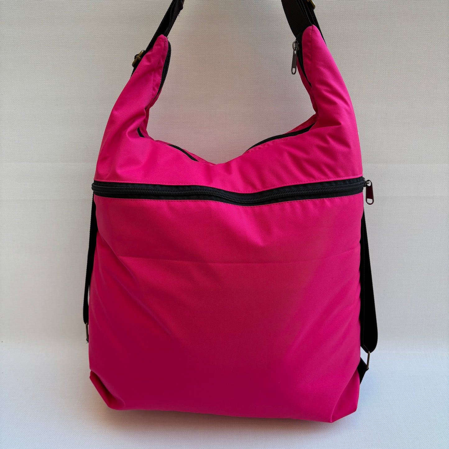 Mochila - Bolso - Tote Bag - Impermeable · Mutifunción · "Nepal" Color Rosa · Súper ligera · Pieza 18357