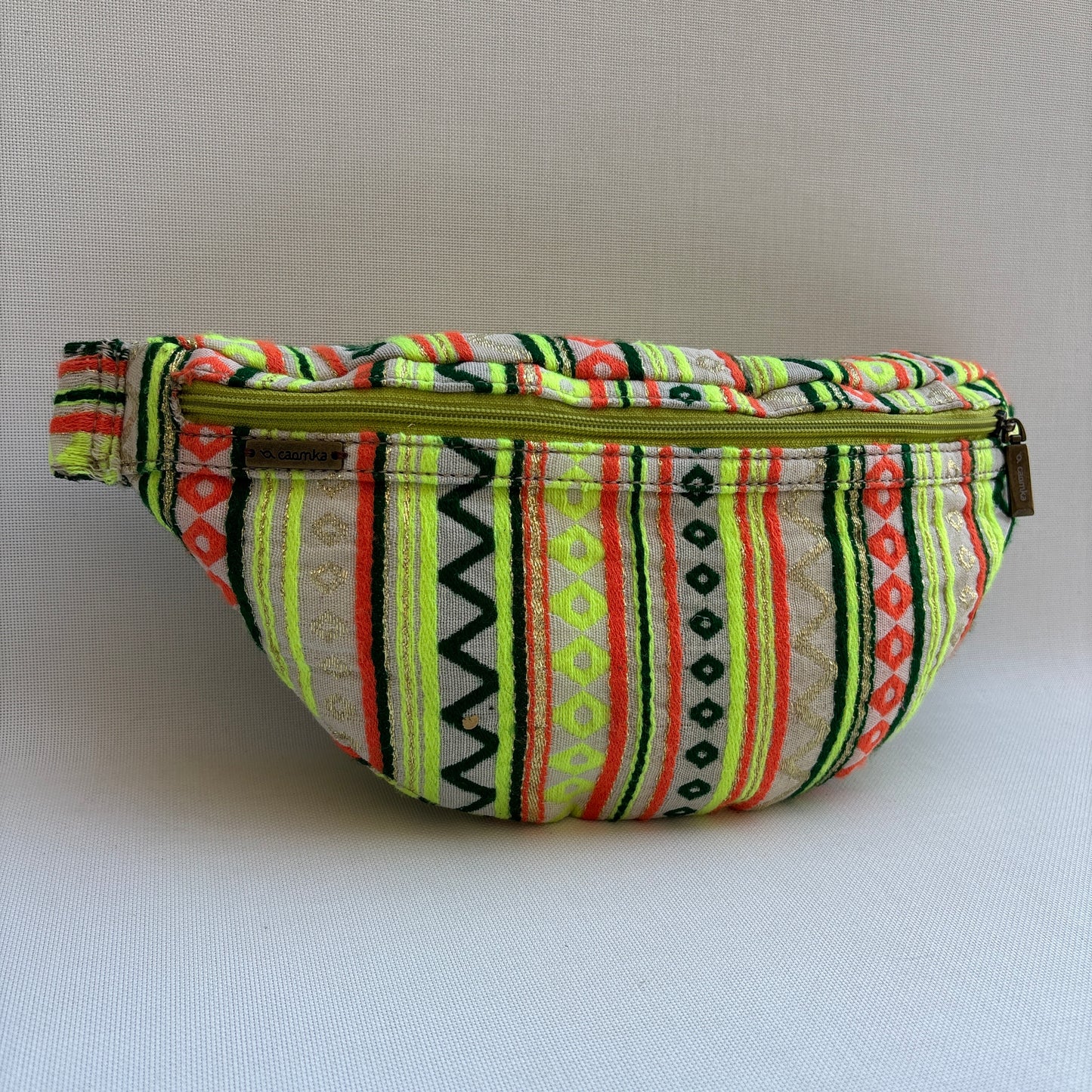 Riñonera - Bandolera Retrochic Mónica “Neon Folk” · Pieza Única Núm. 19159