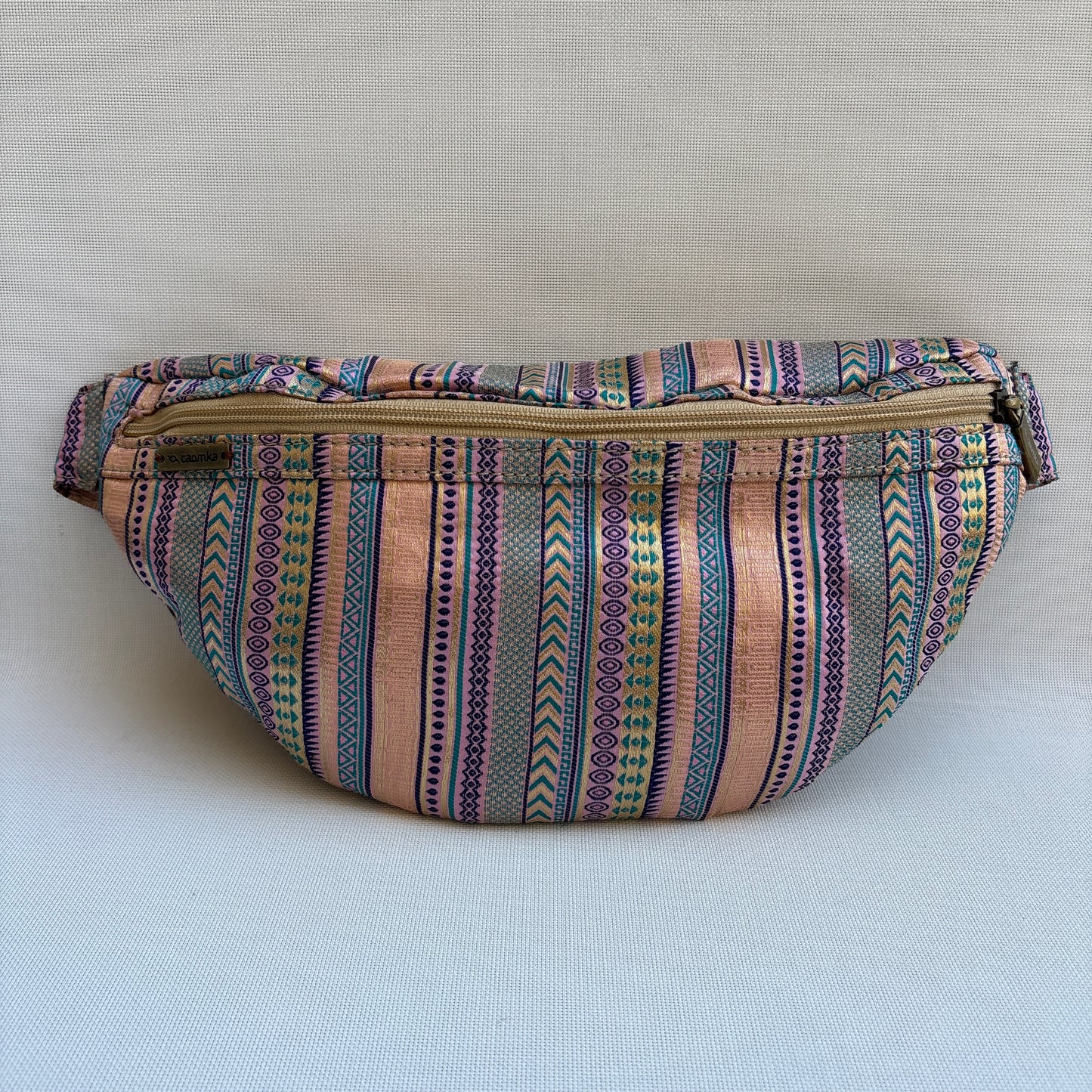 Riñonera - Bandolera Retrochic Mónica “Soft Ethnic Pink” · Pieza Única Núm. 19158