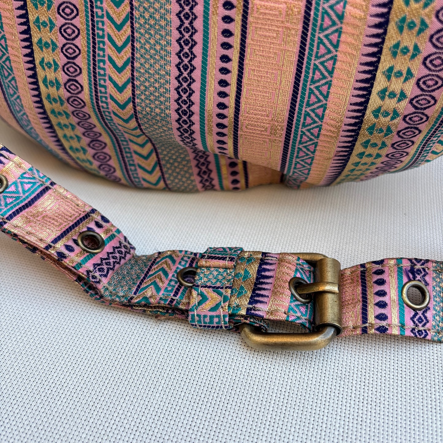 Riñonera - Bandolera Retrochic Mónica “Soft Ethnic Pink” · Pieza Única Núm. 19158