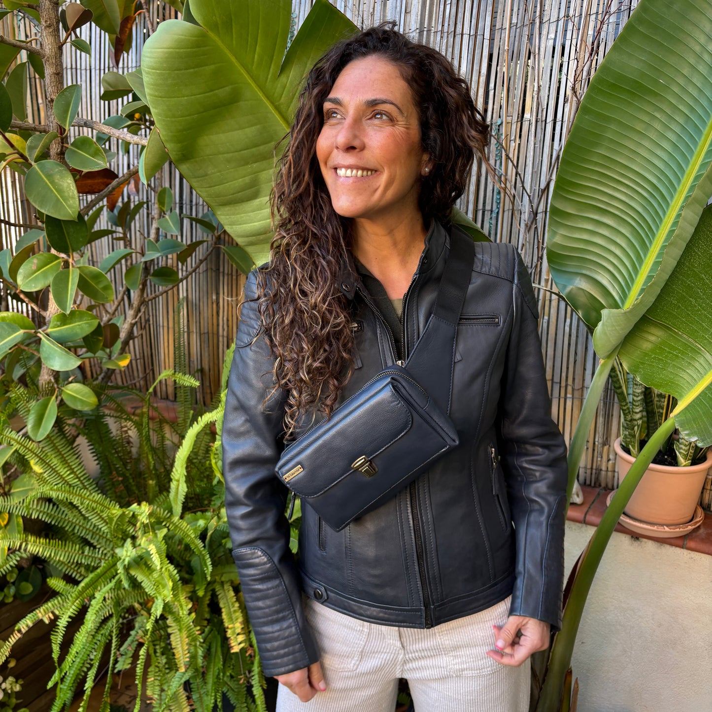 Riñonera Urban Classic · Azul Marino · Piel · Pieza Exclusiva Núm. 18361