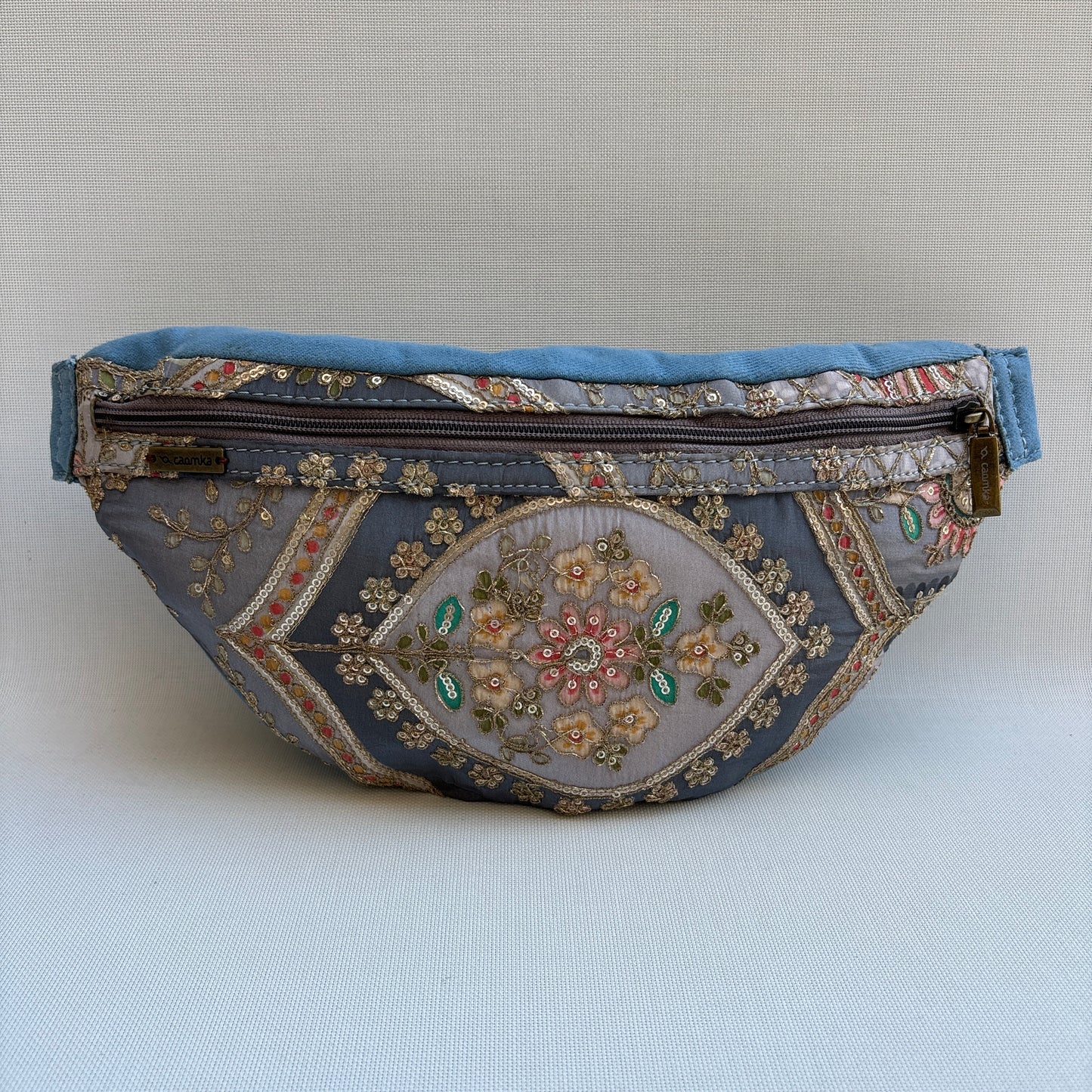 Riñonera - Bandolera Retrochic Mónica “Blue Romance” · Pieza Única Núm. 19154