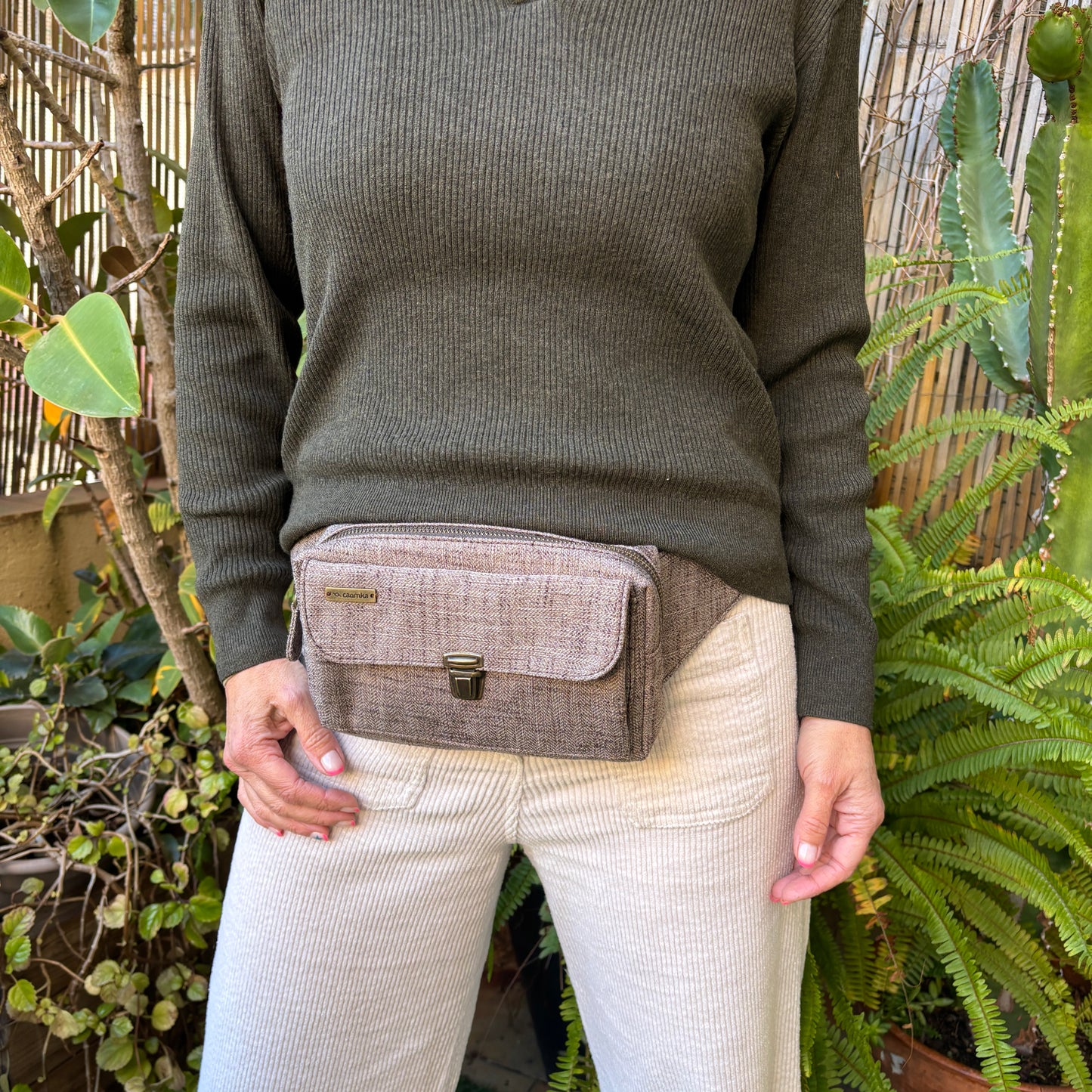 Riñonera Urban · MARRÓN · Pieza Exclusiva Núm. 18003