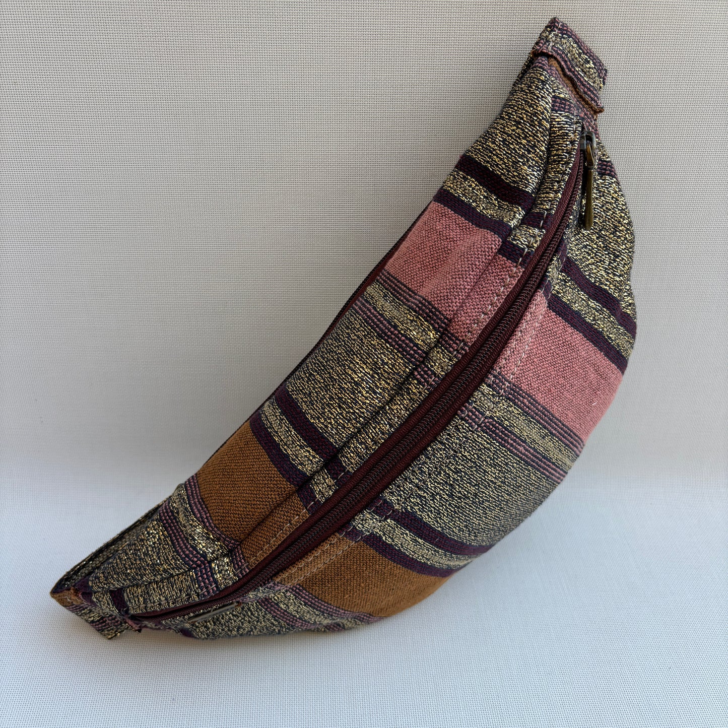 Riñonera - Bandolera Retrochic Mónica “Golden Stripes” · Pieza Única Núm. 19153
