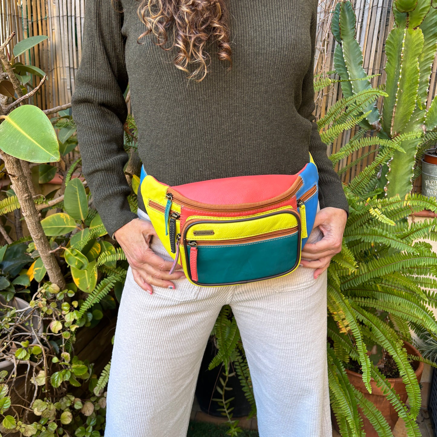 Riñonera RetroChic Happy Colors · Piel · Pieza Única Núm. 18396