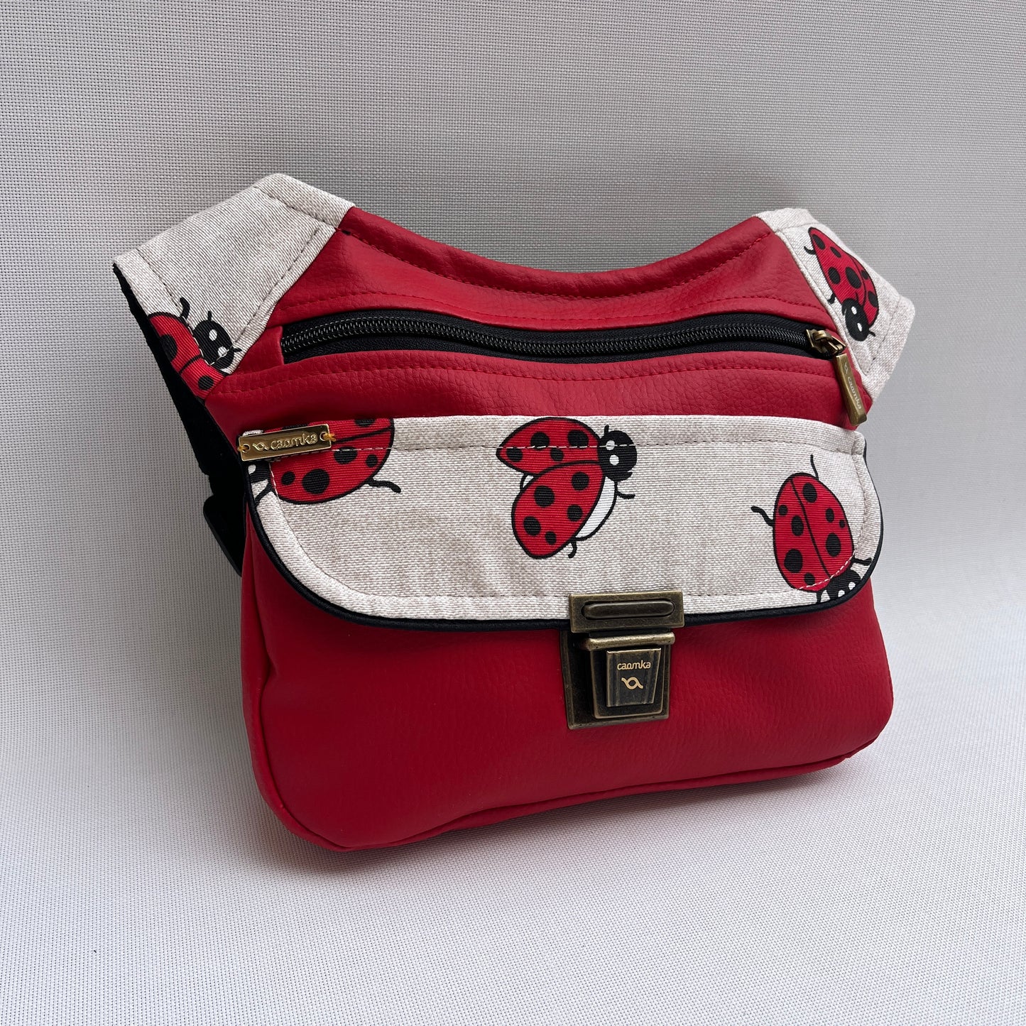 Special Ladybugs  + Bolsillo trasero · Pieza Única Núm. 15217