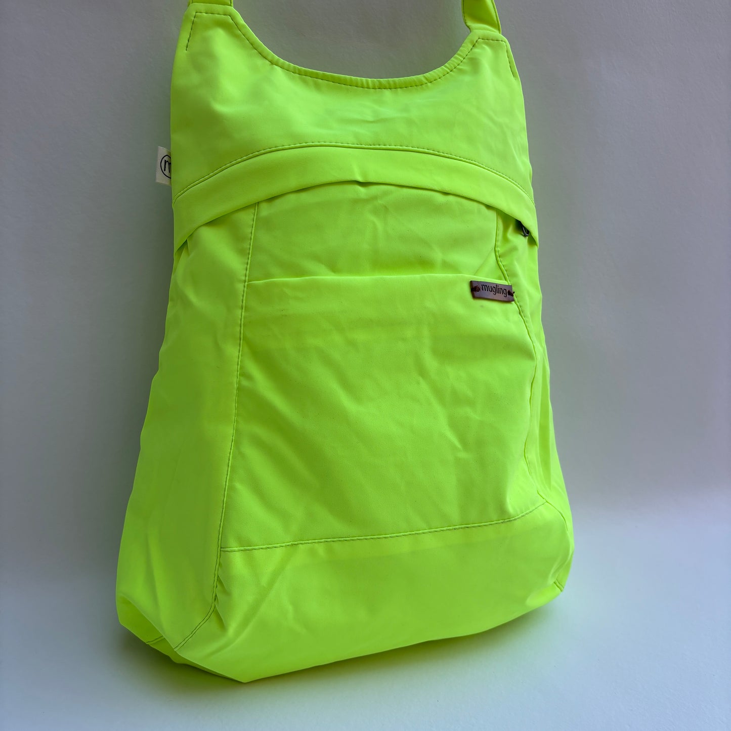 Mochila "Bhaktapur" Verde Fluor · Pieza Exclusiva 19235
