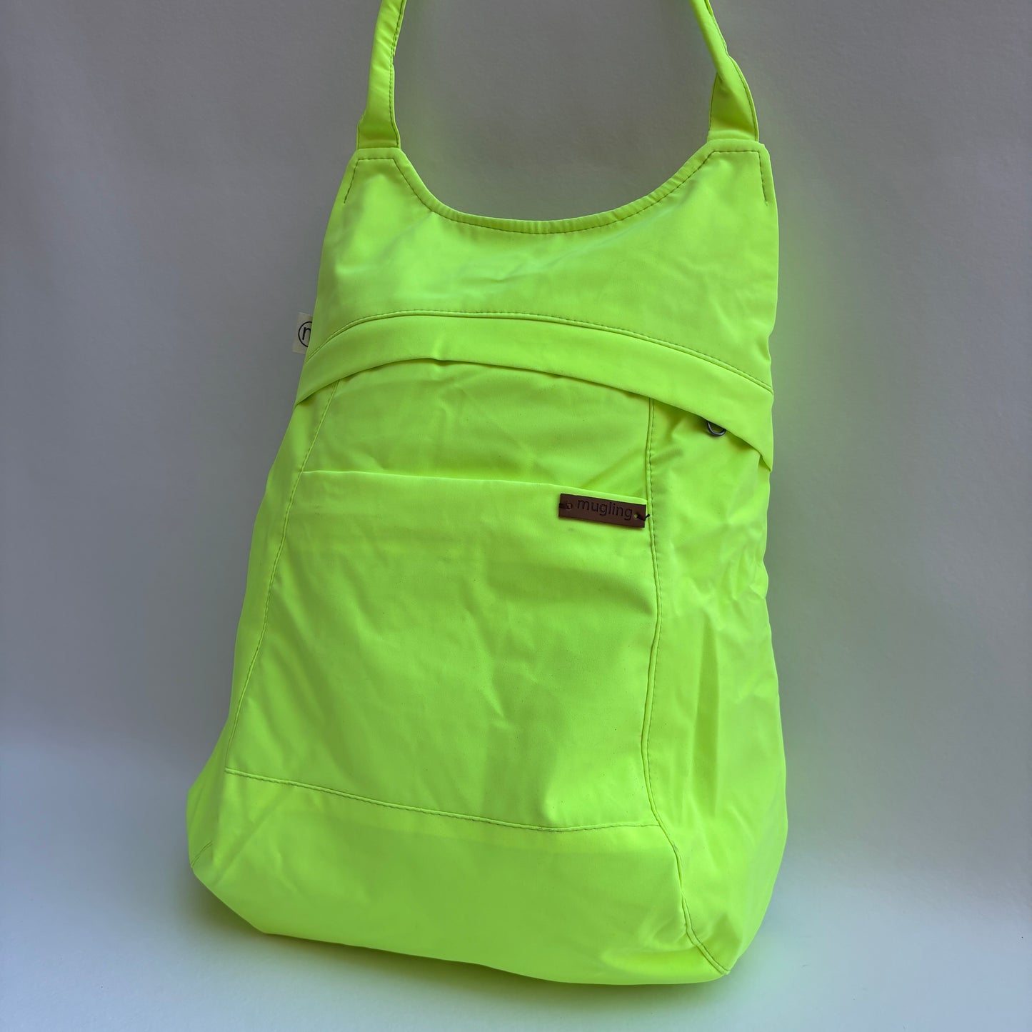 Mochila "Bhaktapur" Verde Fluor · Pieza Exclusiva 19235