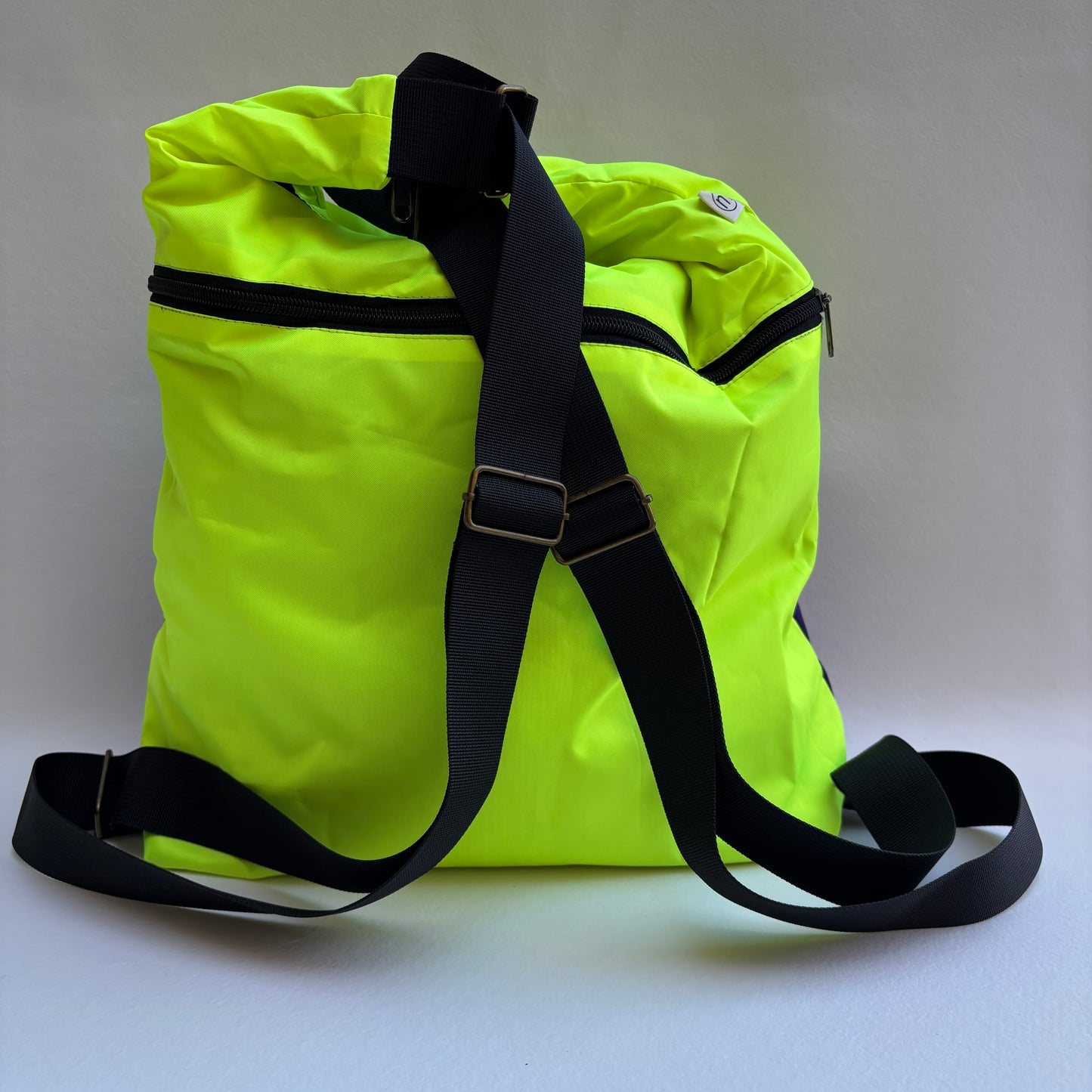 Mochila - Bolso - Tote Bag - Impermeable · Mutifunción · "Nepal" BiColor · Súper ligera · Pieza 19234