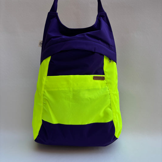 Mochila "Bhaktapur" Verde Fluor + Morado Lila · Pieza Exclusiva 19236