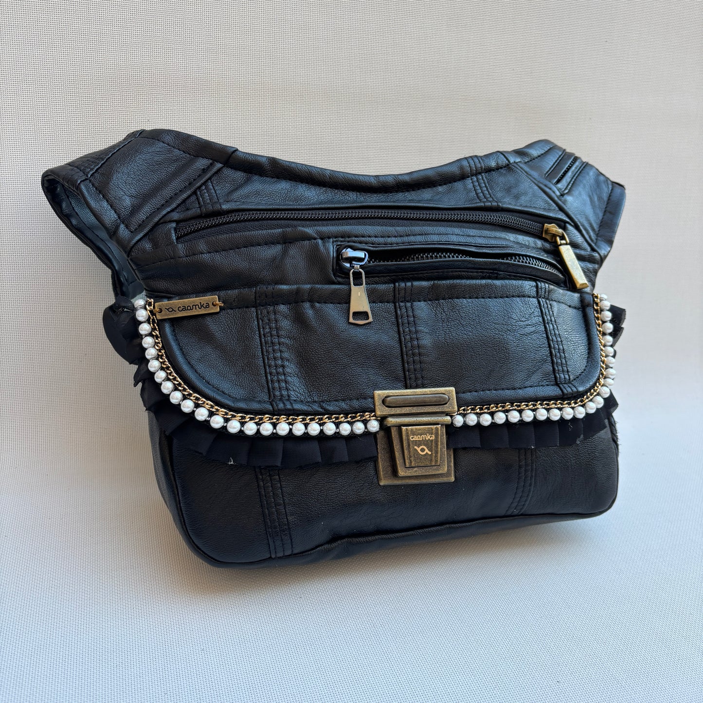 Riñonera "Recycled Black Top" + Bolsillo trasero · Polipiel  · Pieza Única Núm. 16933