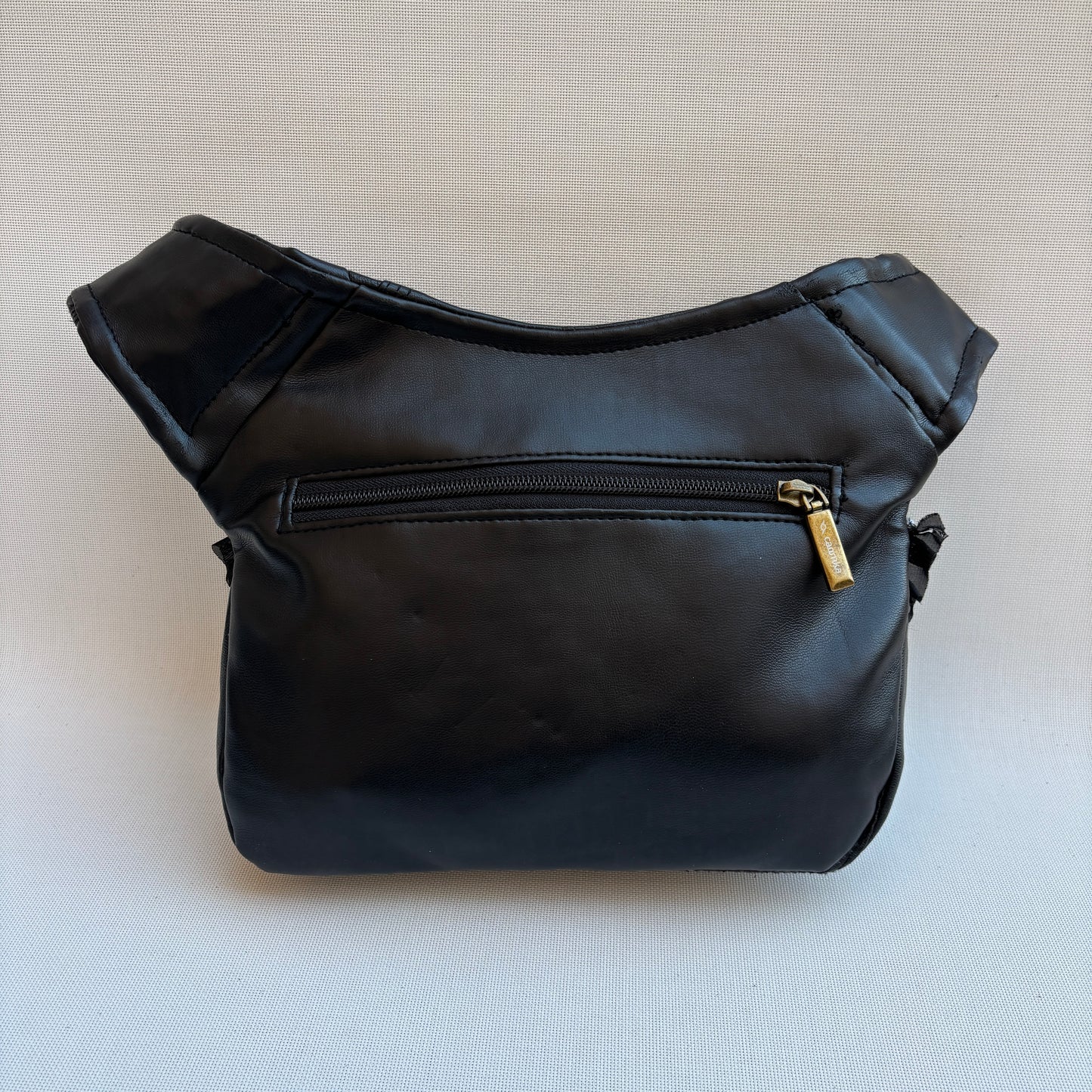 Riñonera "Recycled Black Top" + Bolsillo trasero · Polipiel  · Pieza Única Núm. 16933