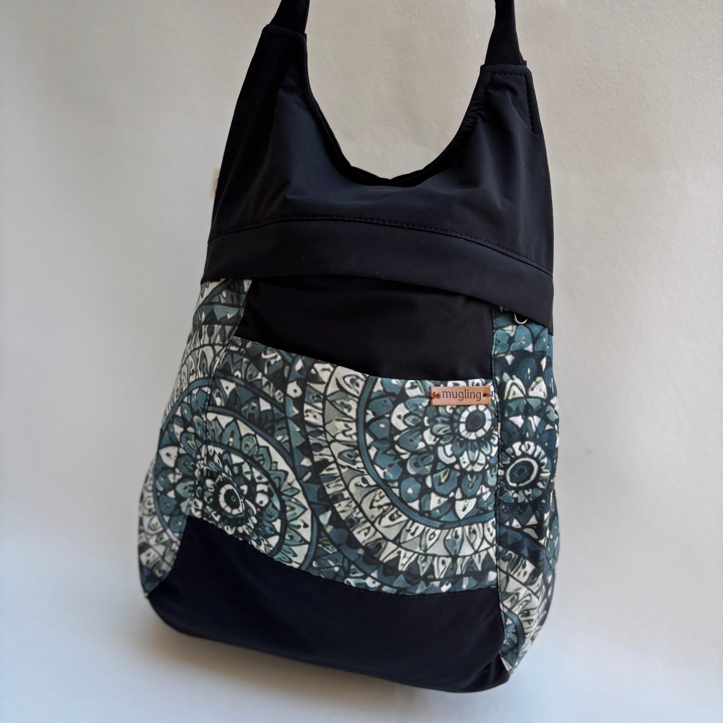 Mochila Impermeable "Bhaktapur" Mandalas · Pieza Exclusiva 19302