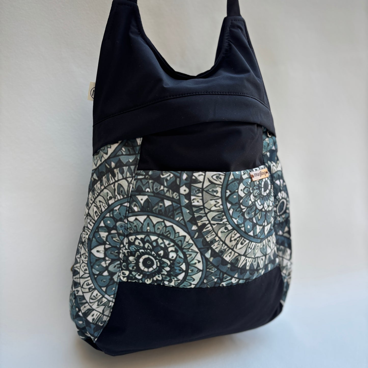 Mochila Impermeable "Bhaktapur" Mandalas · Pieza Exclusiva 19302