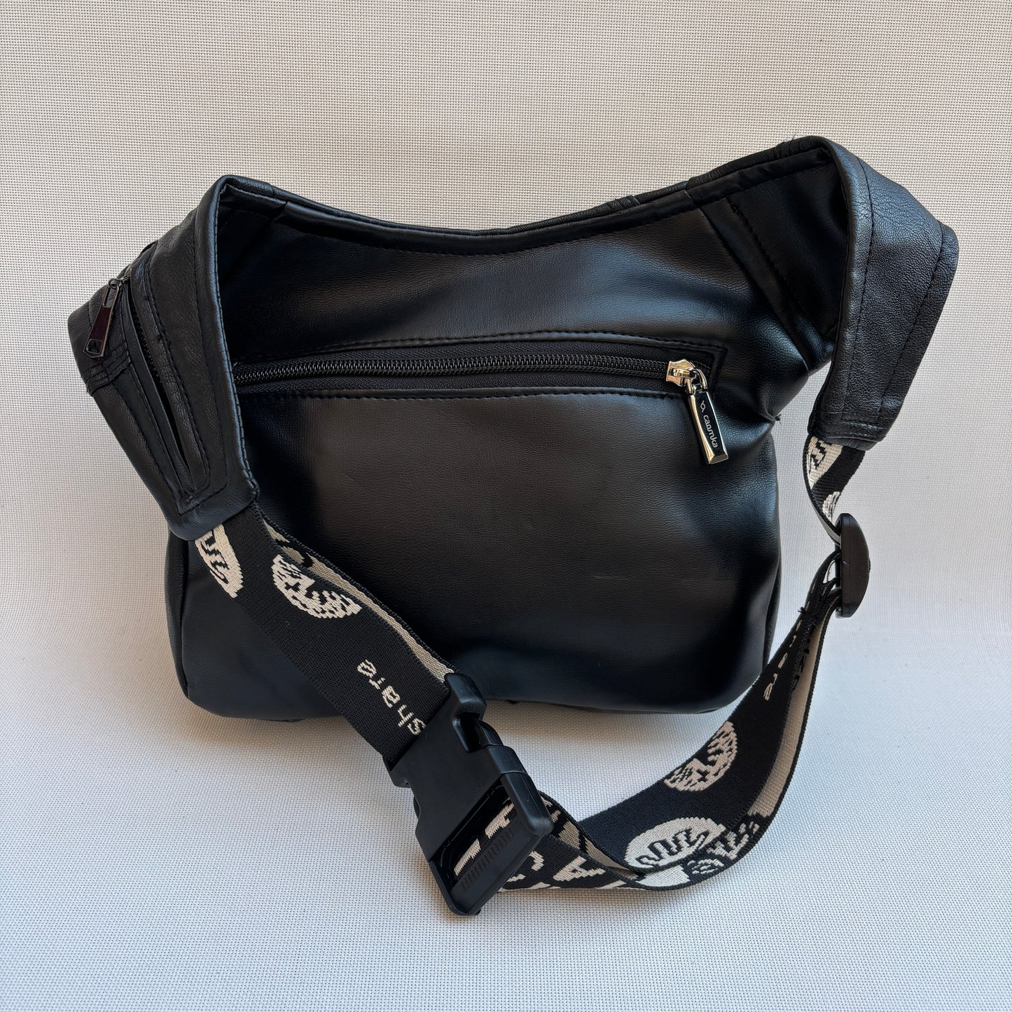 Riñonera "Recycled Black Top" + Bolsillo trasero · Polipiel  · Pieza Única Núm. 16937