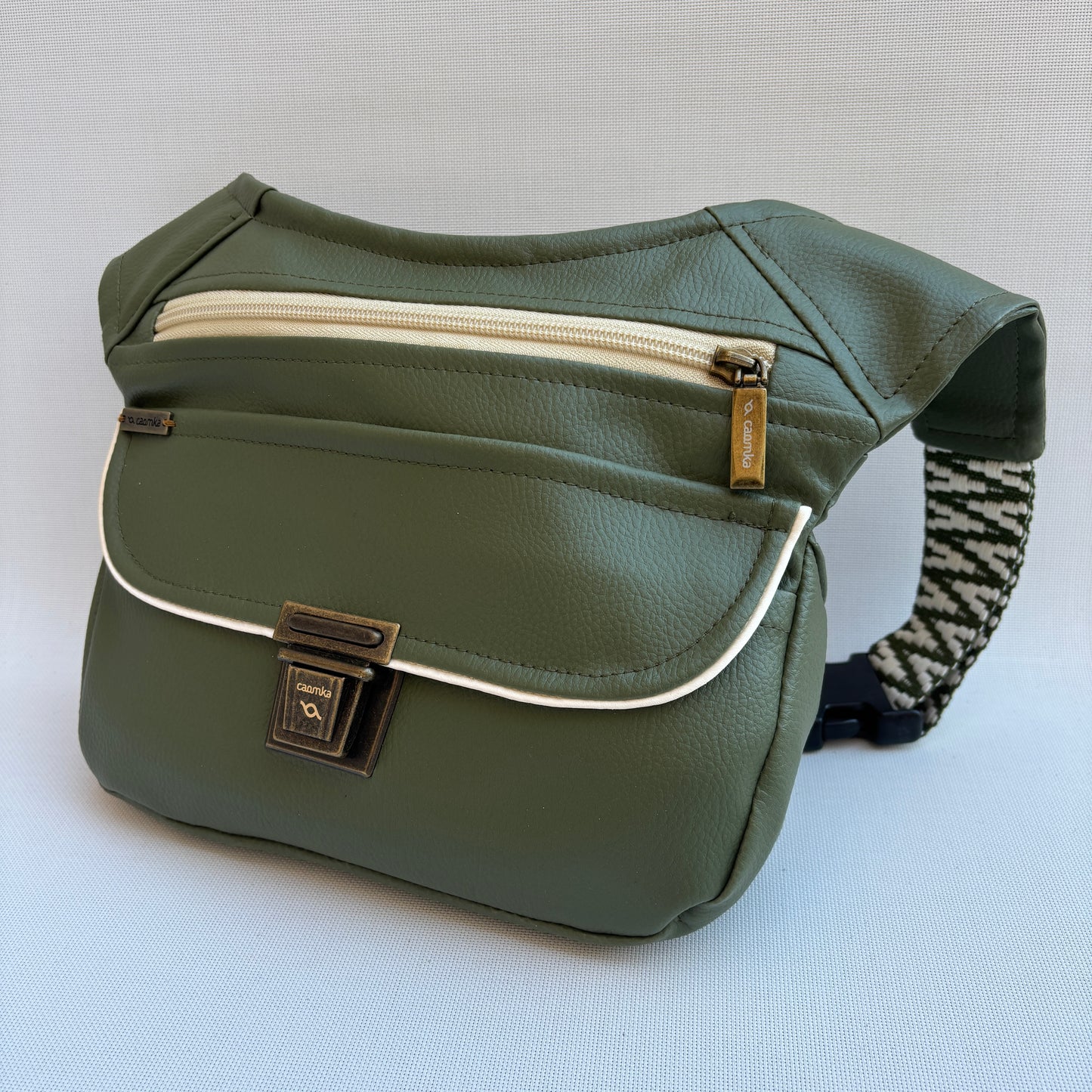 Riñonera "Special Top Green" · Polipiel · Pieza única Núm. 16935