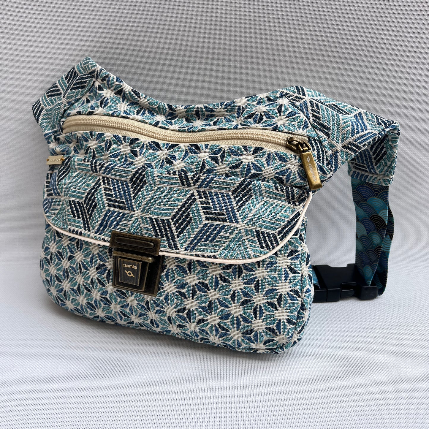 Special Japanese Geometric + Bolsillo trasero · Pieza Única Núm. 15238