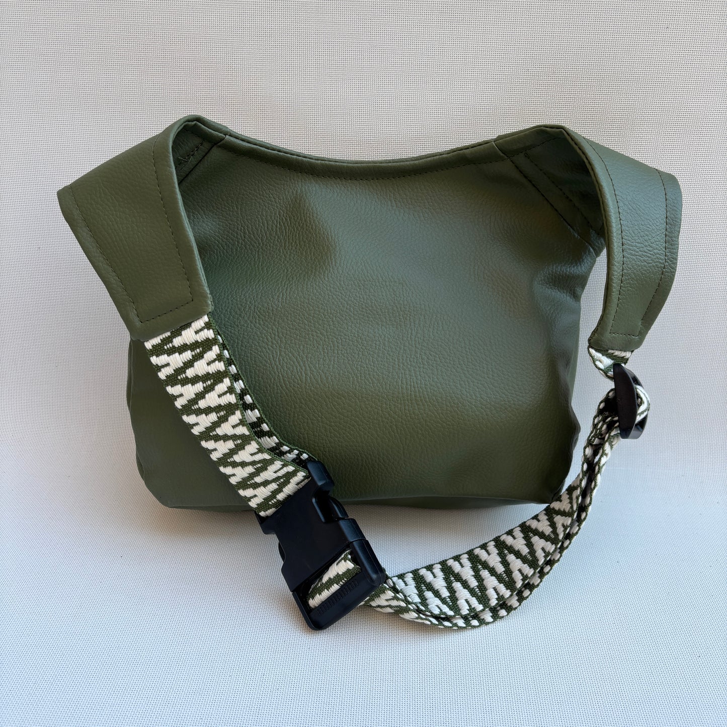 Riñonera "Special Top Green" · Polipiel · Pieza única Núm. 16935
