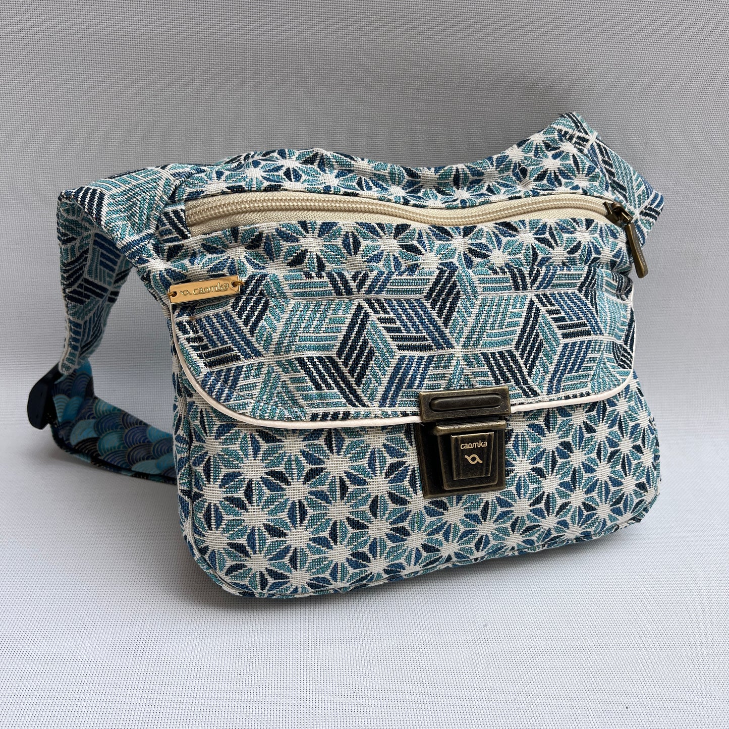 Special Japanese Geometric + Bolsillo trasero · Pieza Única Núm. 15238