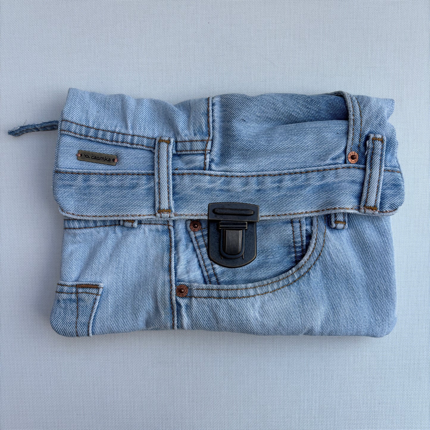 Bolso, bandolera vaquero Levi's ♻️ Jeans Recycled ♻️ · Pieza Única Núm. 17821