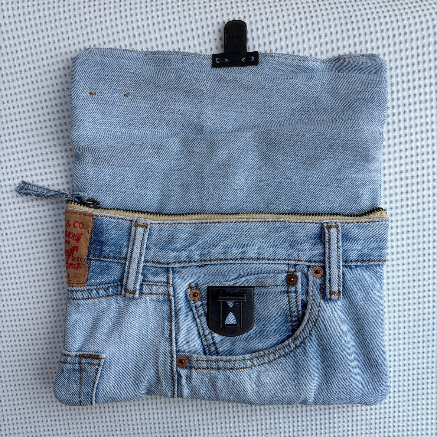 Bolso, bandolera vaquero Levi's ♻️ Jeans Recycled ♻️ · Pieza Única Núm. 17821