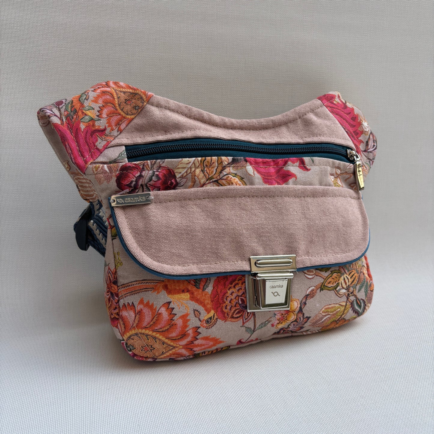 Riñonera "Special Elegant Flowers Top" + Bolsillo trasero · Pieza Única Núm. 17757