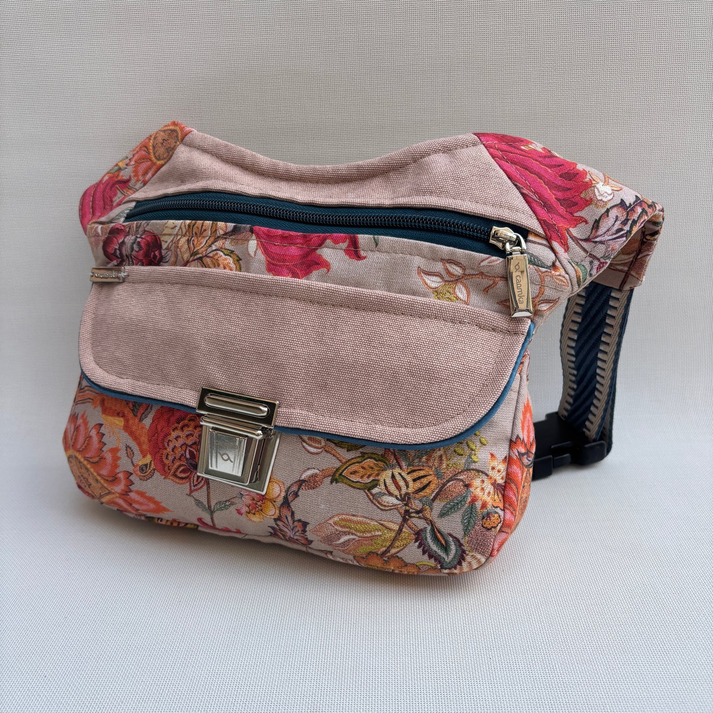 Riñonera "Special Elegant Flowers Top" + Bolsillo trasero · Pieza Única Núm. 17757