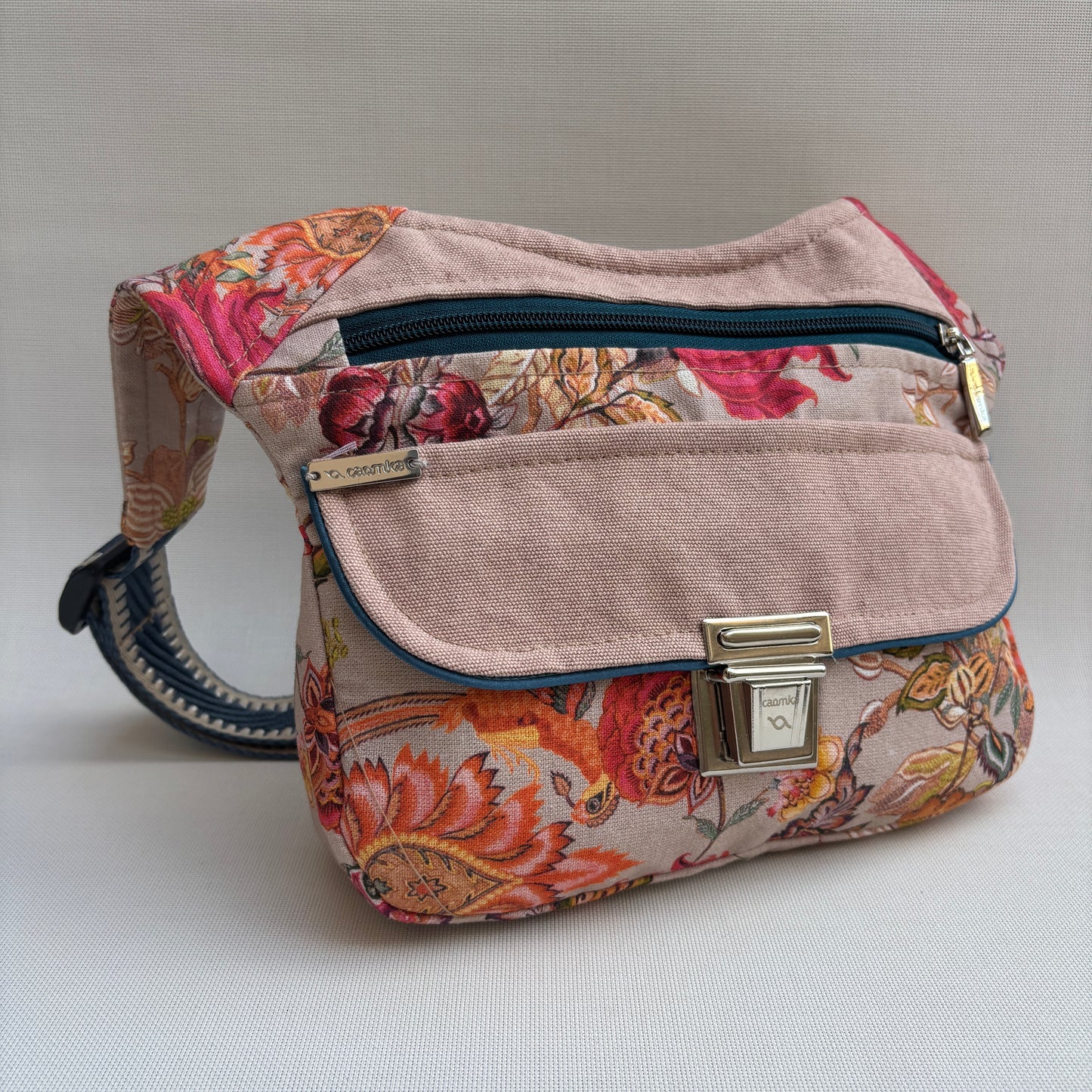 Riñonera "Special Elegant Flowers Top" + Bolsillo trasero · Pieza Única Núm. 17757