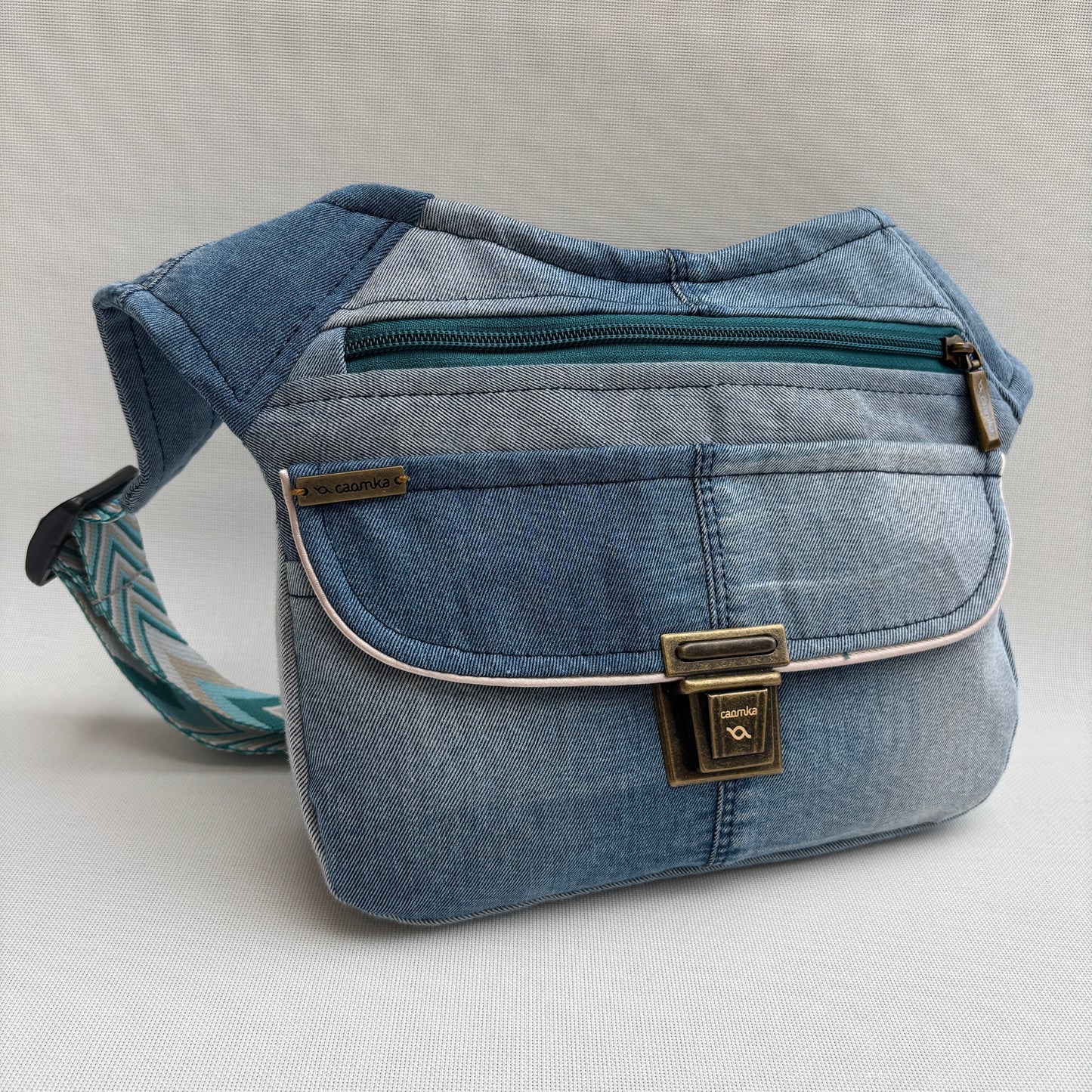 Riñonera "Jeans Top" ♻️ Jeans Recycled ♻️ · Pieza Única Núm. 17770
