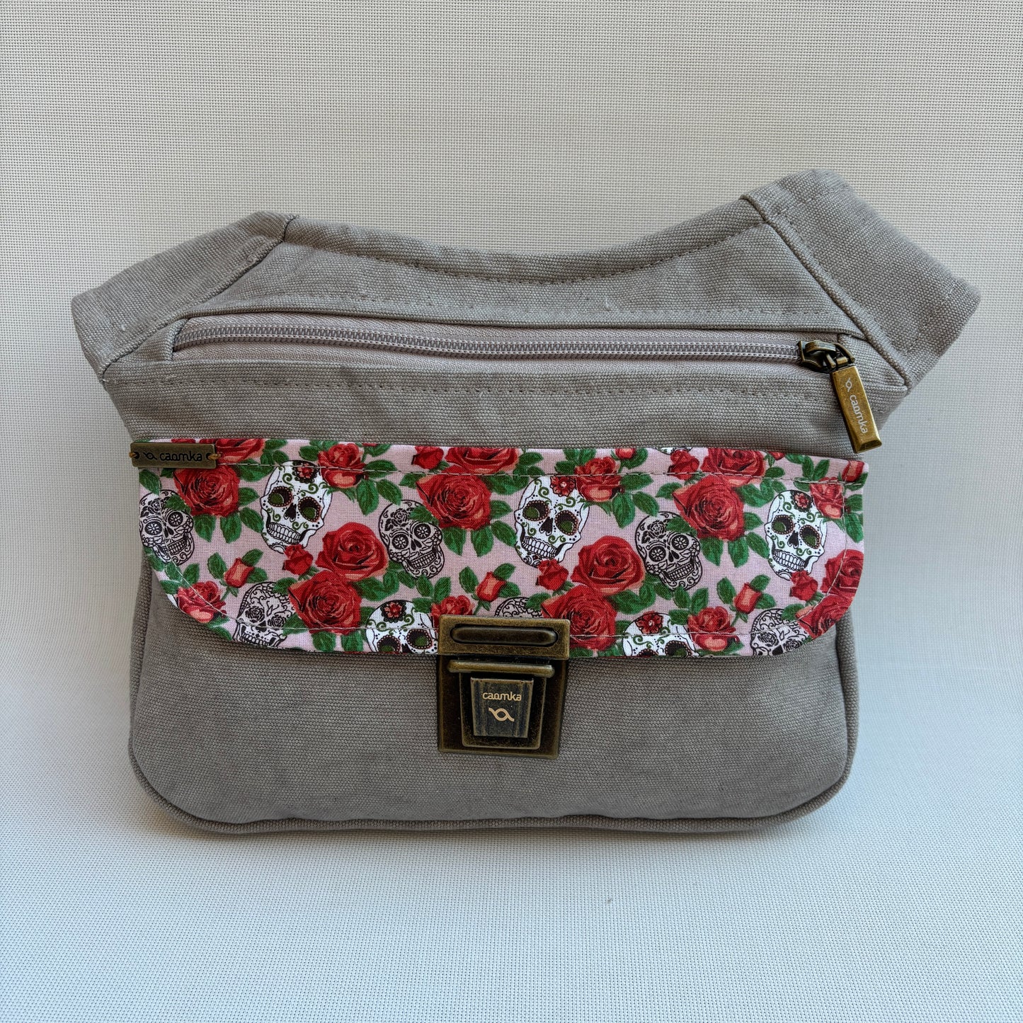 Riñonera "Special Roses & Skulls" · Pieza Única Núm. 17002