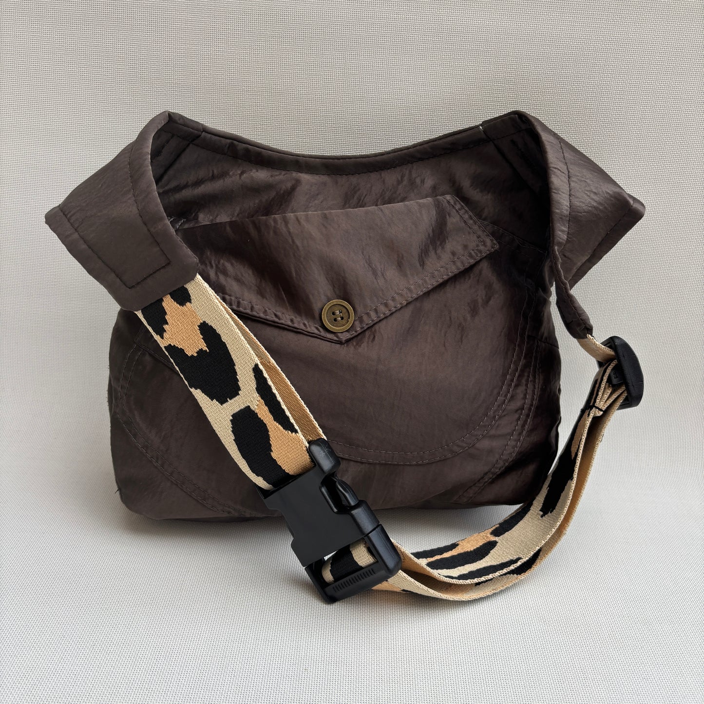 Riñonera "Sweet Brown Top" ♻️ Recycled ♻️ · Pieza Única Núm. 17772