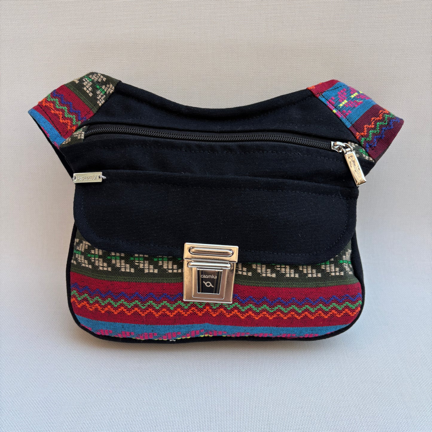 Riñonera "Special Etnical Black" + Bolsillo trasero · Pieza Única Núm. 16906