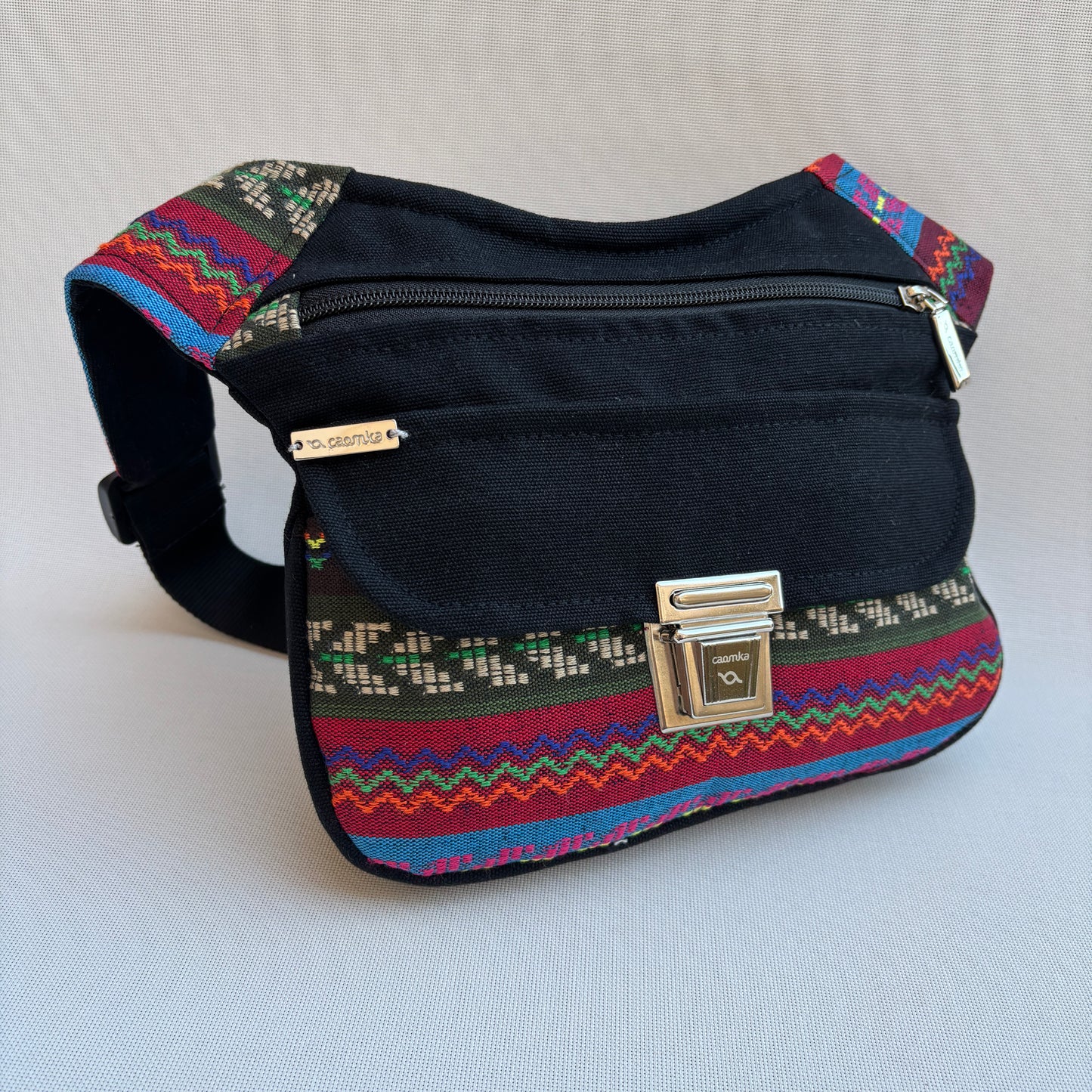 Riñonera "Special Etnical Black" + Bolsillo trasero · Pieza Única Núm. 16906