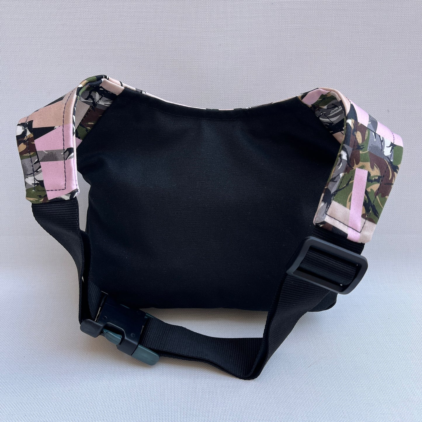 Special Black & Camouflage · Pieza Única Núm. 13611