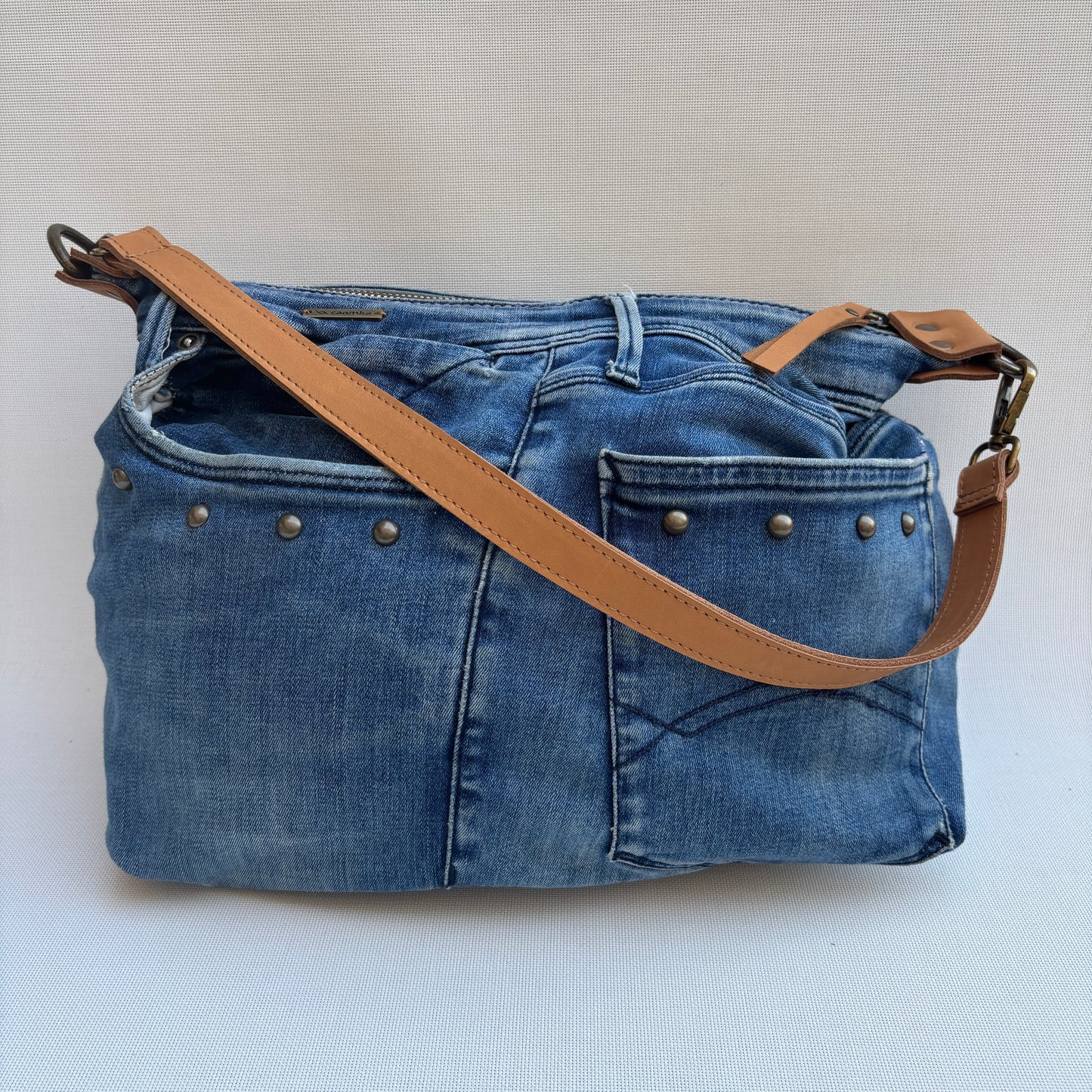 Bolso, bandolera vaquero · Tomy · Multifunción · ♻️ Jeans Recycled ♻️ · Pieza Única Núm. 17750