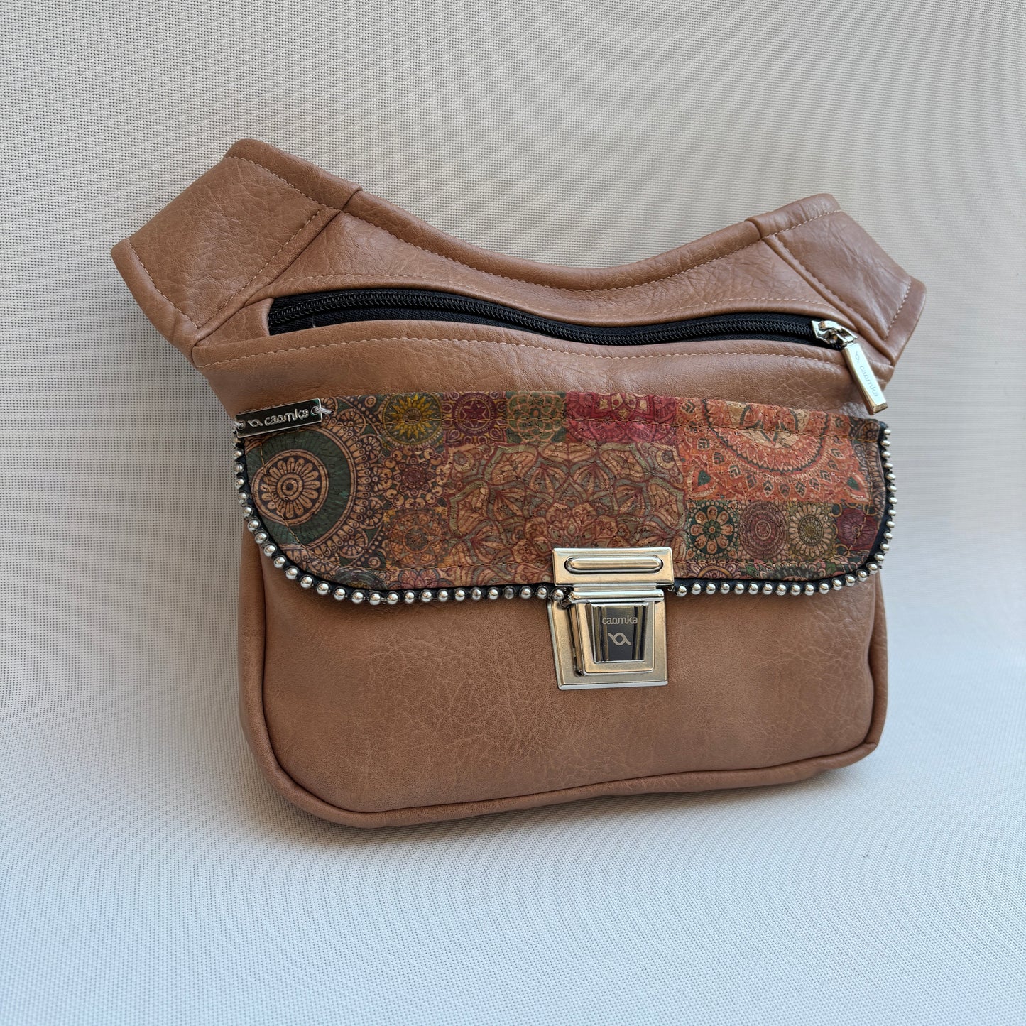 Riñonera "Special Elegant Camel Top" · Polipiel · Pieza Única Núm. 16980