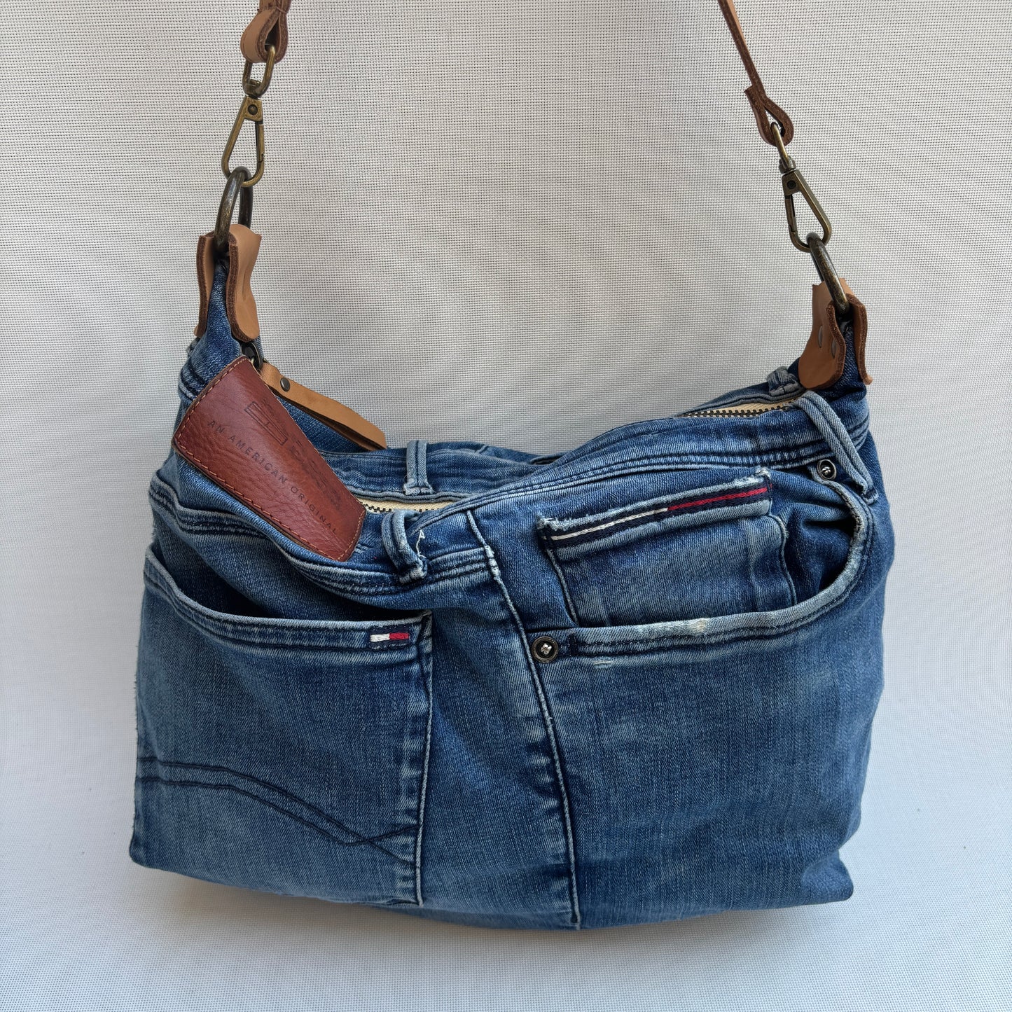 Bolso, bandolera vaquero · Tomy · Multifunción · ♻️ Jeans Recycled ♻️ · Pieza Única Núm. 17750