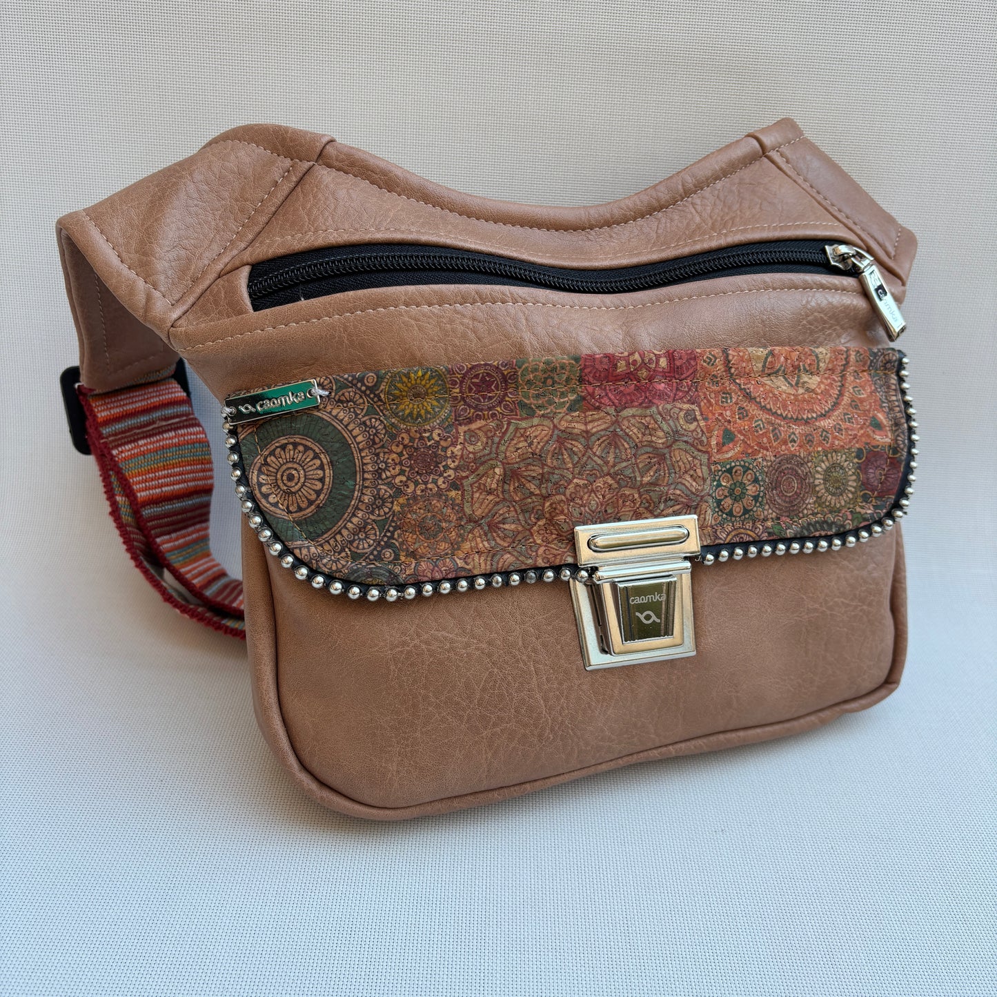 Riñonera "Special Elegant Camel Top" · Polipiel · Pieza Única Núm. 16980