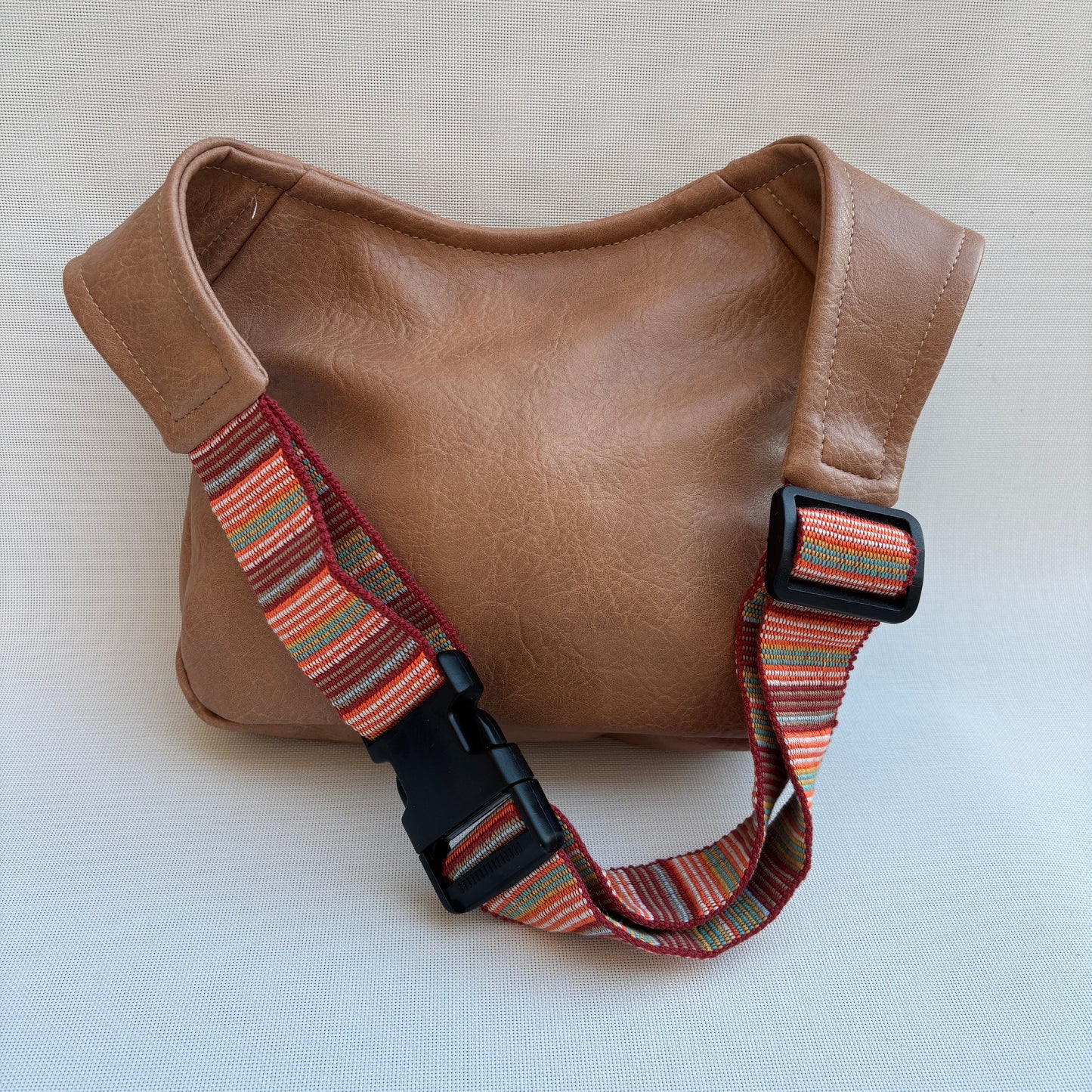 Riñonera "Special Elegant Camel Top" · Polipiel · Pieza Única Núm. 16980