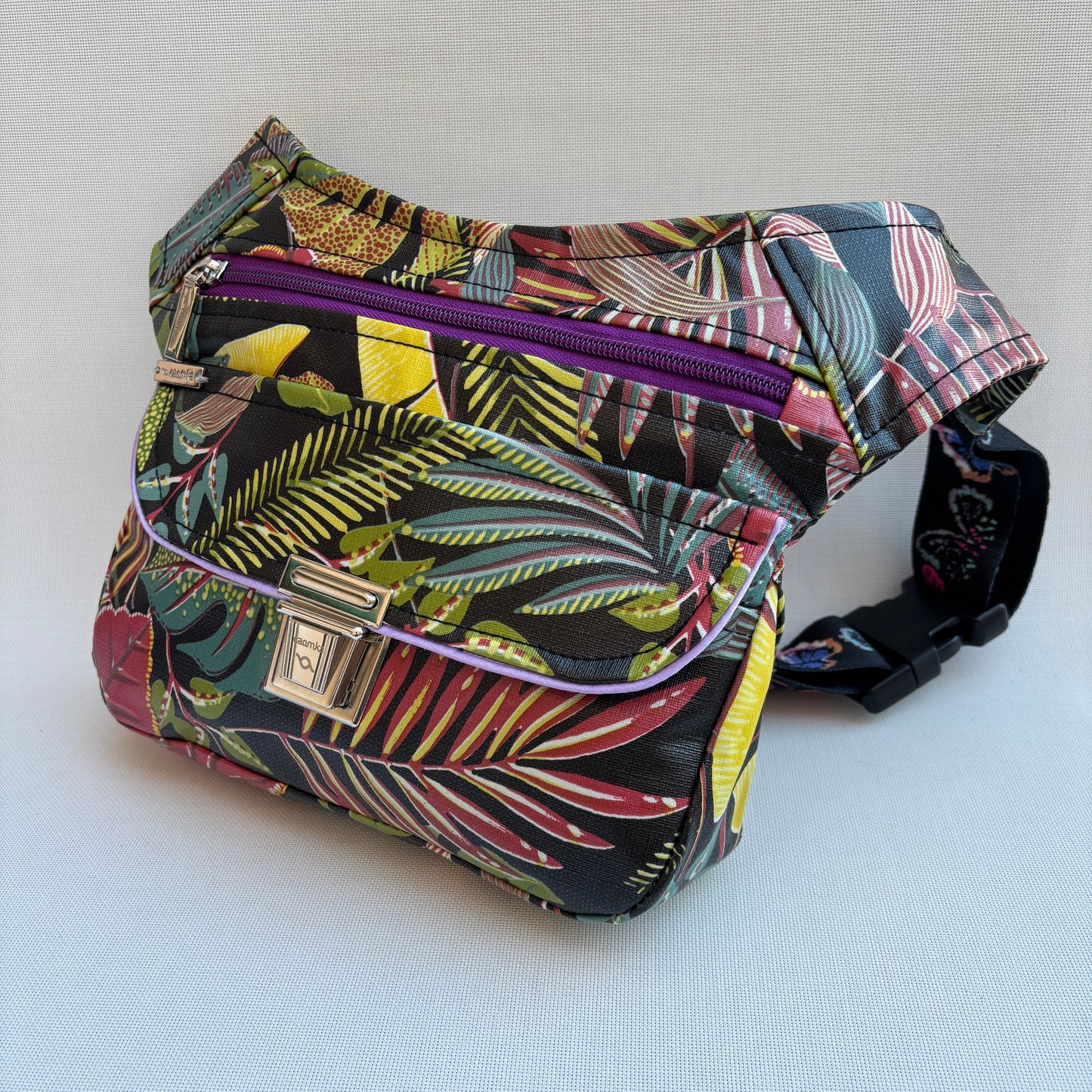 Riñonera "Special Tropical Colors Top" · Impermeable · Pieza Única Núm. 17124