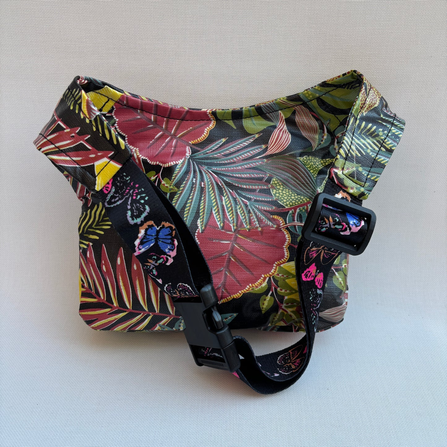 Riñonera "Special Tropical Colors Top" · Impermeable · Pieza Única Núm. 17124
