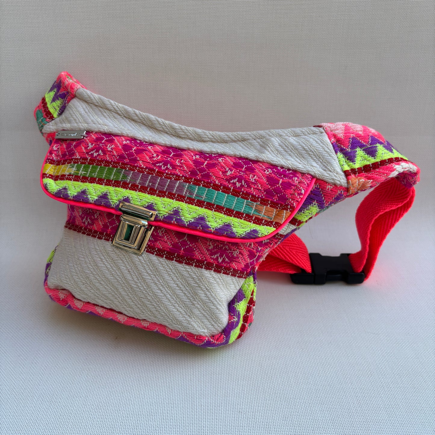 Riñonera Mini "Special Energy India" + Bolsillo trasero extra · Pieza Única Núm. 18415